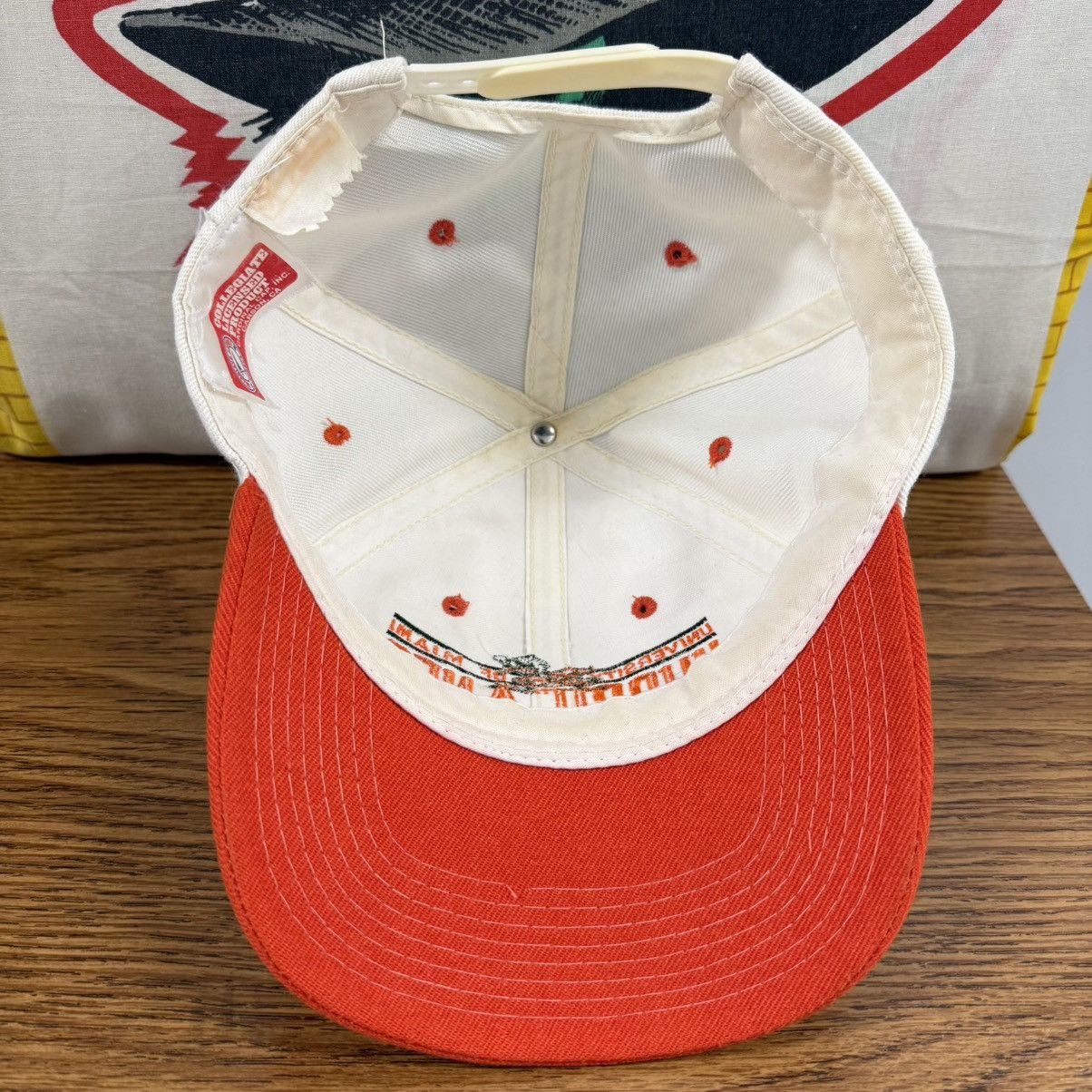 NCAA × Vintage Vintage 90s Miami Hurricanes Script Big Logo SnapBack Hat Size ONE SIZE - 8 Thumbnail