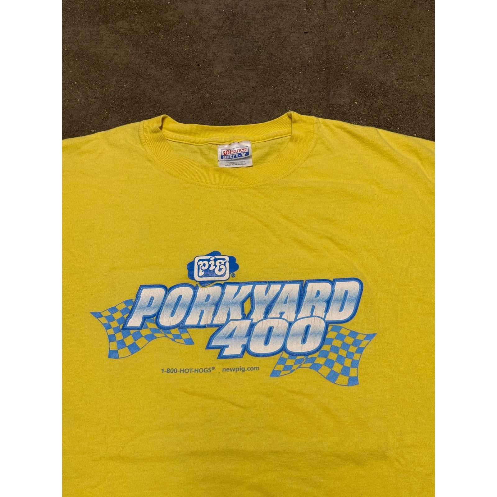 Vintage Vintage Y2K Porkyard 400 Hotdogs Funny T-Shirt Size US XL / EU 56 / 4 - 2 Thumbnail