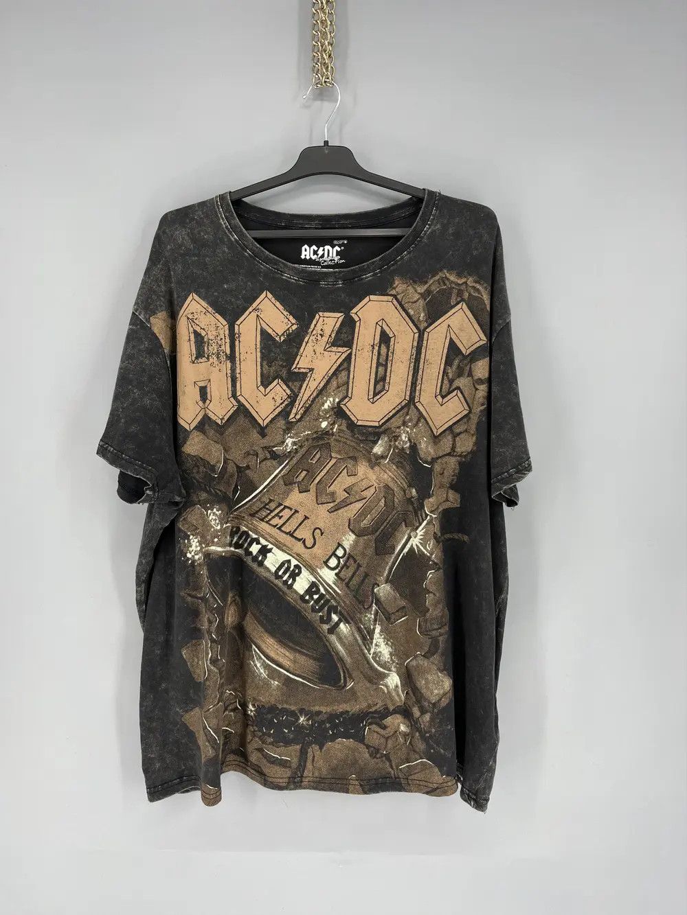 Band Tees Vintage ACDC Hells Bells Heavy Metal Rock Tshirt Size 3XL Size US XXL / EU 58 / 5 - 1 Thumbnail