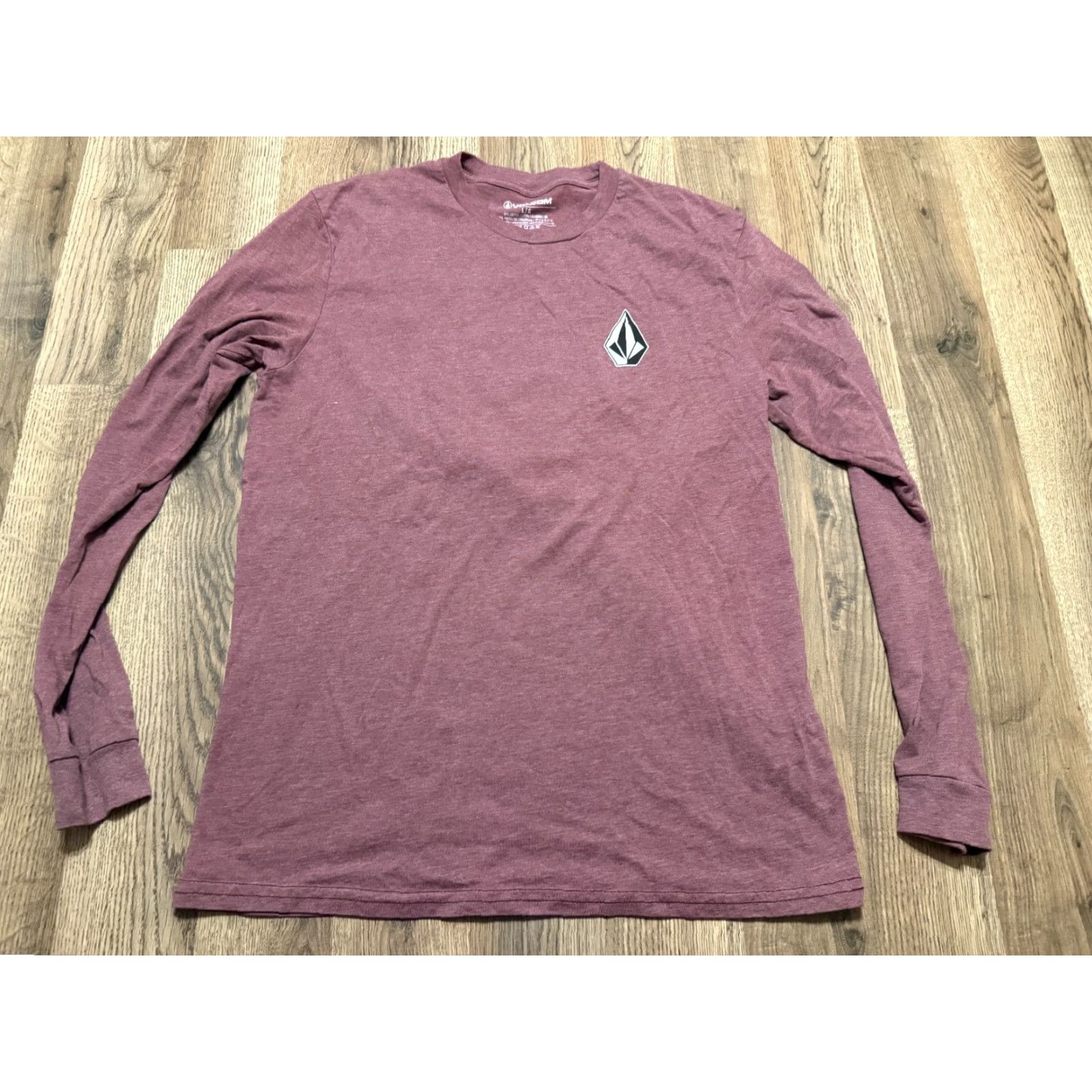 Volcom Volcom Men's Shirt L Red Long Sleeve Crew Neck Logo All Seasons Vintage: No (adjusted: but must use original words only) Size US L / EU 52-54 / 3 - 2 Thumbnail