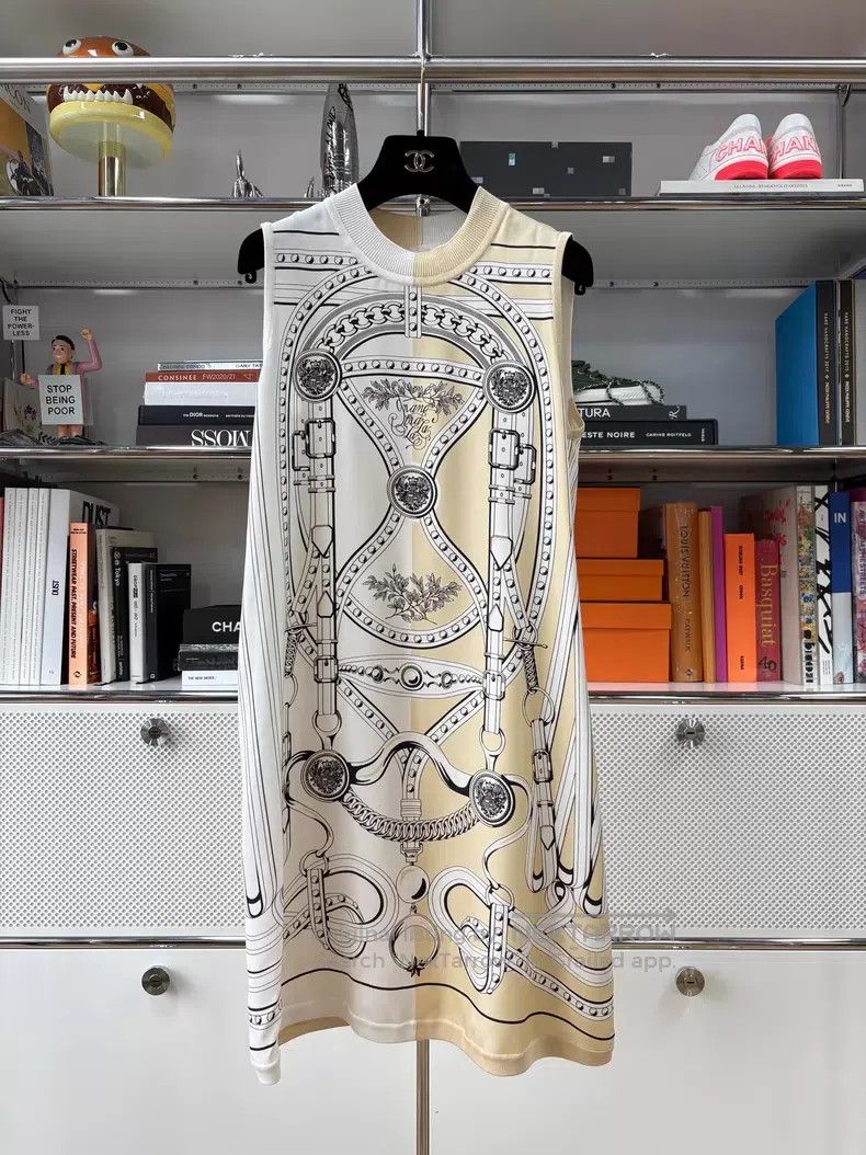 Hermes Hermes White and yellow print real silk dress 100% mulberr Size XXS / US 00 / IT 34 - 1 Thumbnail