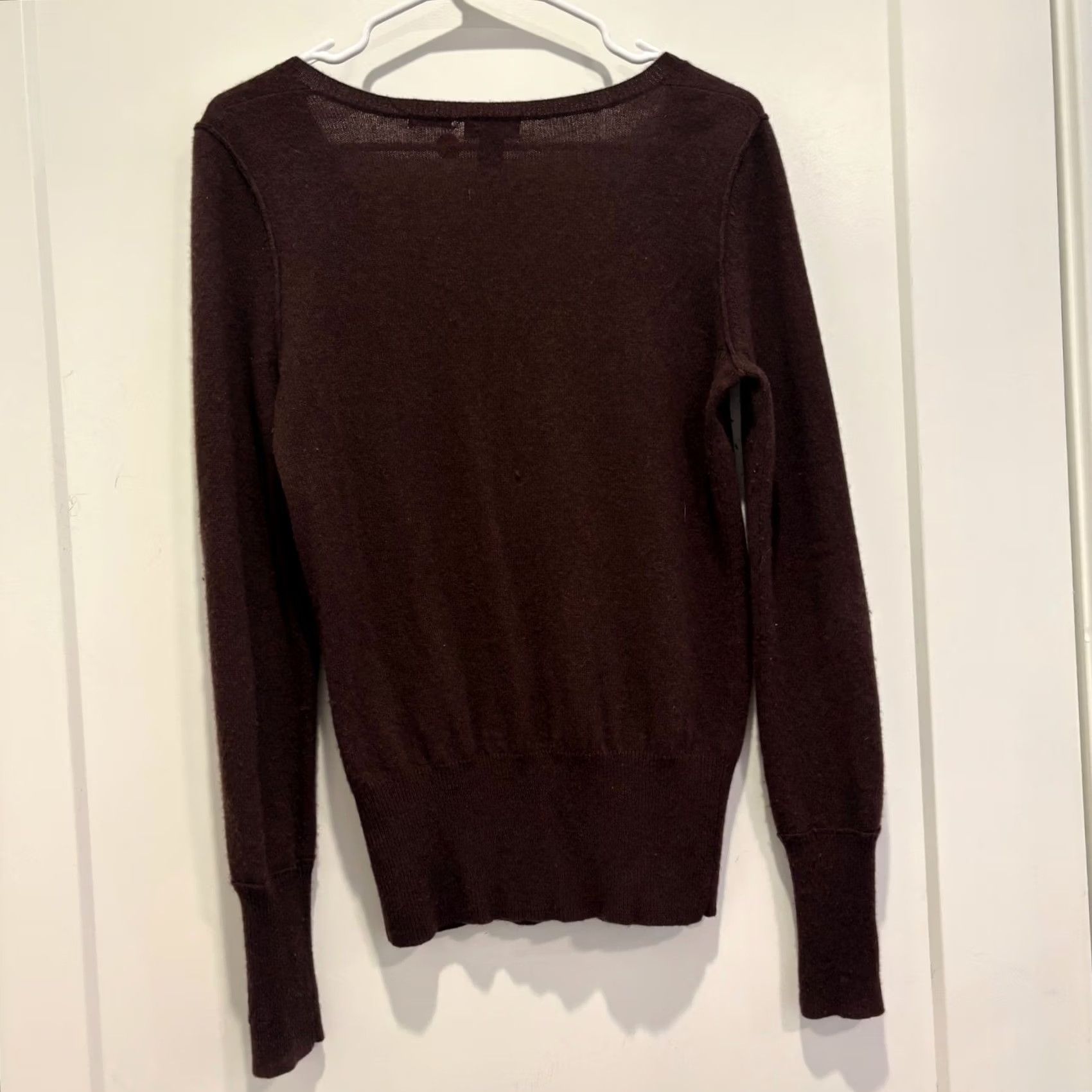 Vintage Maurices Fine Line Brown 100% Cashmere Henley Sweater Scoop Neck Womens Medium Size M / US 6-8 / IT 42-44 - 3 Thumbnail