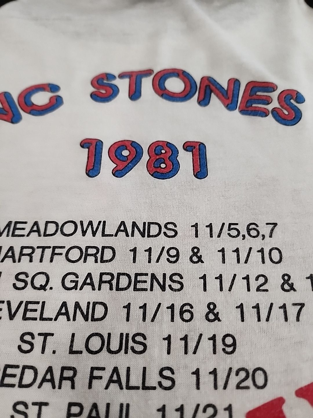Band Tees VINTAGE ROLLING STONES 1980 TOUR RAGLAN TSHIRT Size US L / EU 52-54 / 3 - 14 Thumbnail