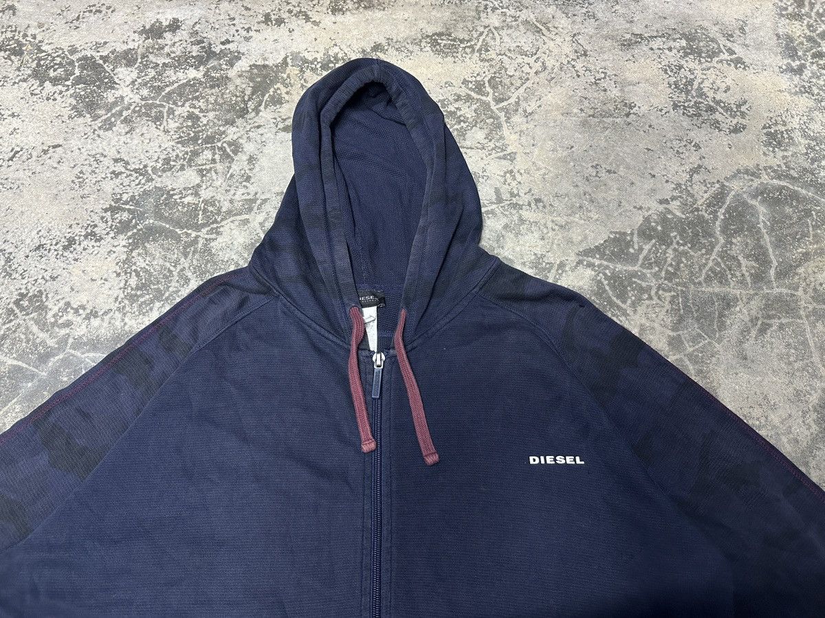 Diesel × Japanese Brand × Vintage Sun Faded 🔥 Vintage Y2K Diesel Hoodie Rare Size US XXL / EU 58 / 5 - 5 Thumbnail