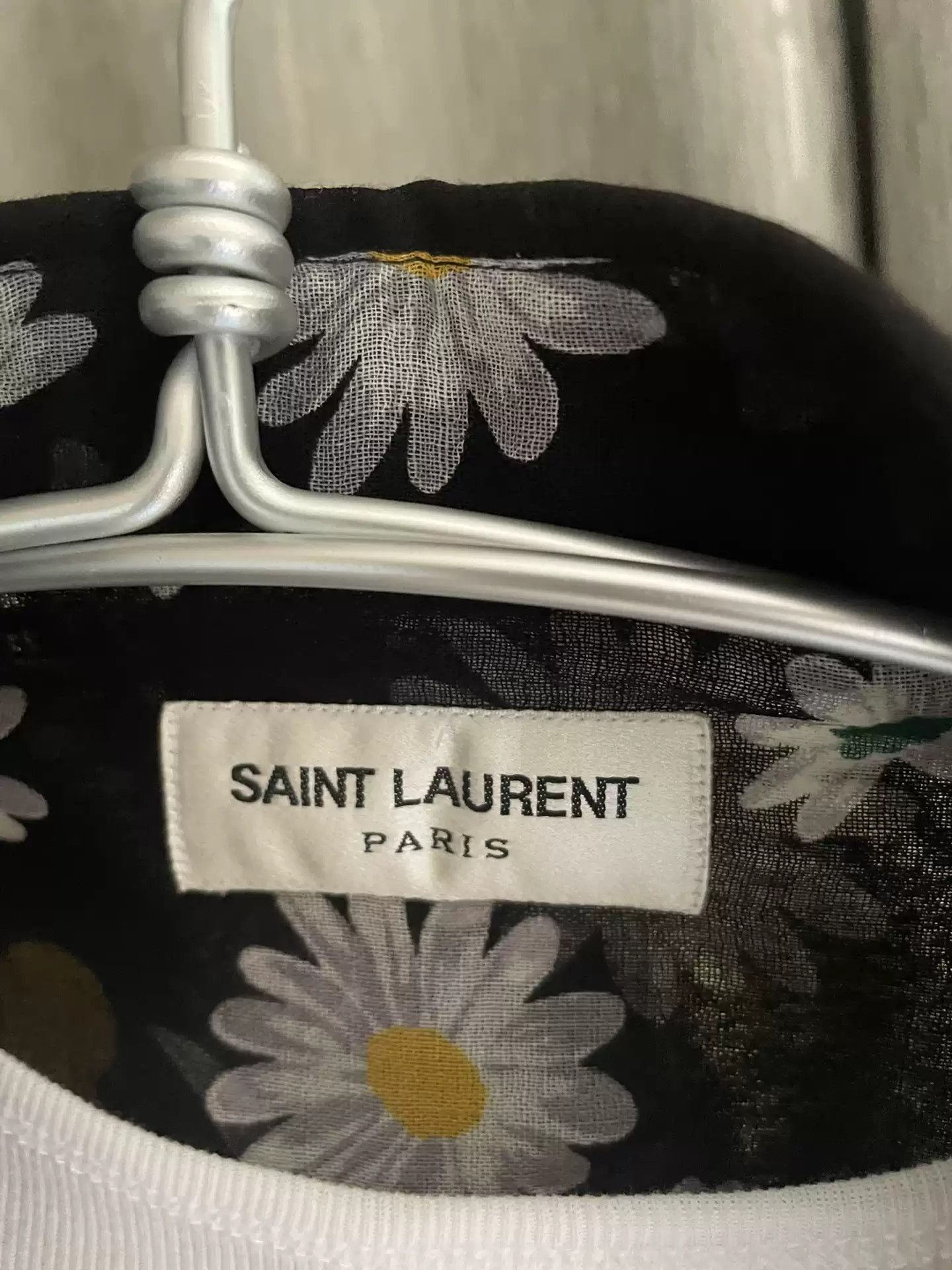 Saint Laurent Paris Saint Laurent Chrysanthemum Shirt Size 42-2505 Size US M / EU 48-50 / 2 - 4 Thumbnail