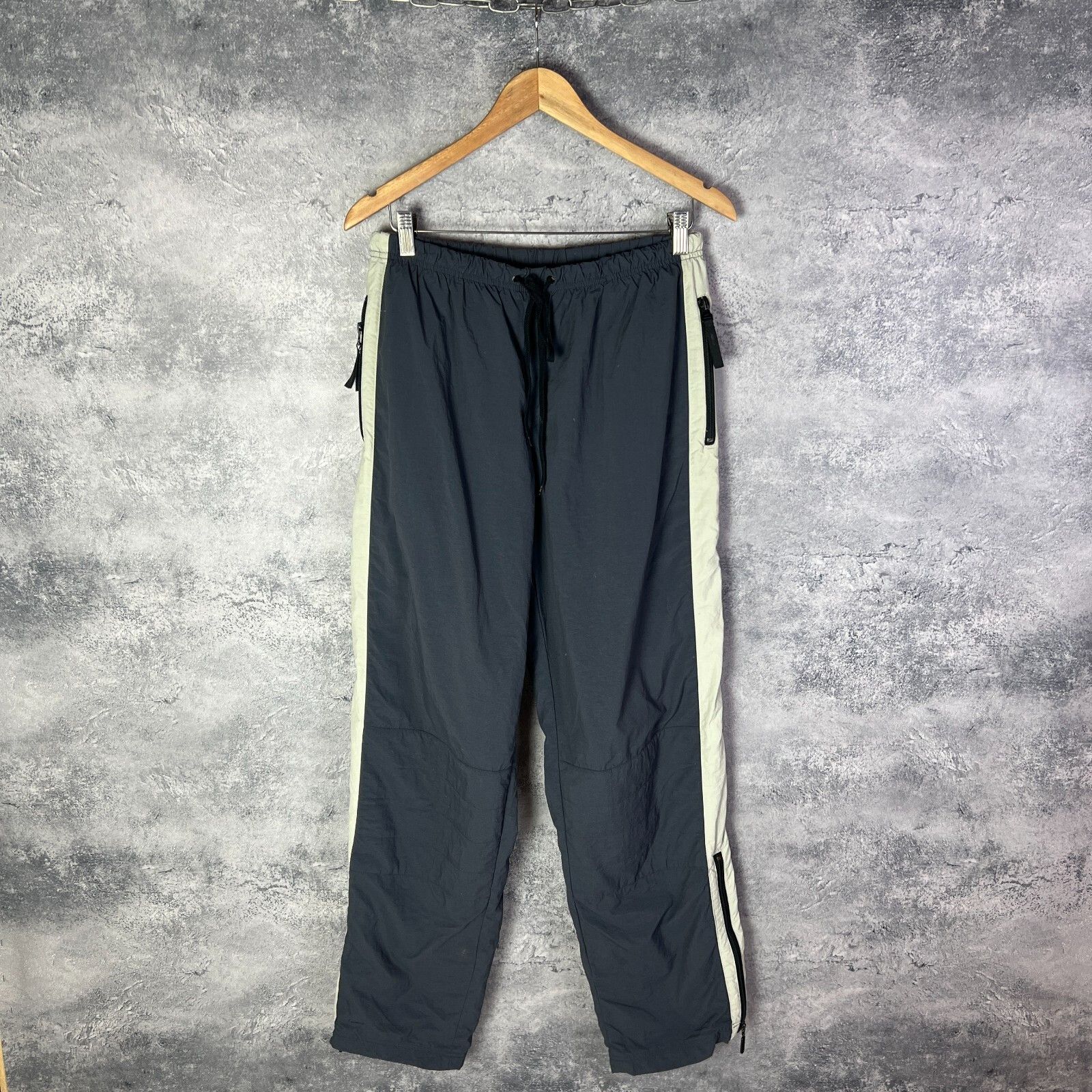 Nike Nike Vintage Sweatpants Men's Size L Black` Size US 34 / EU 50 - 1 Thumbnail