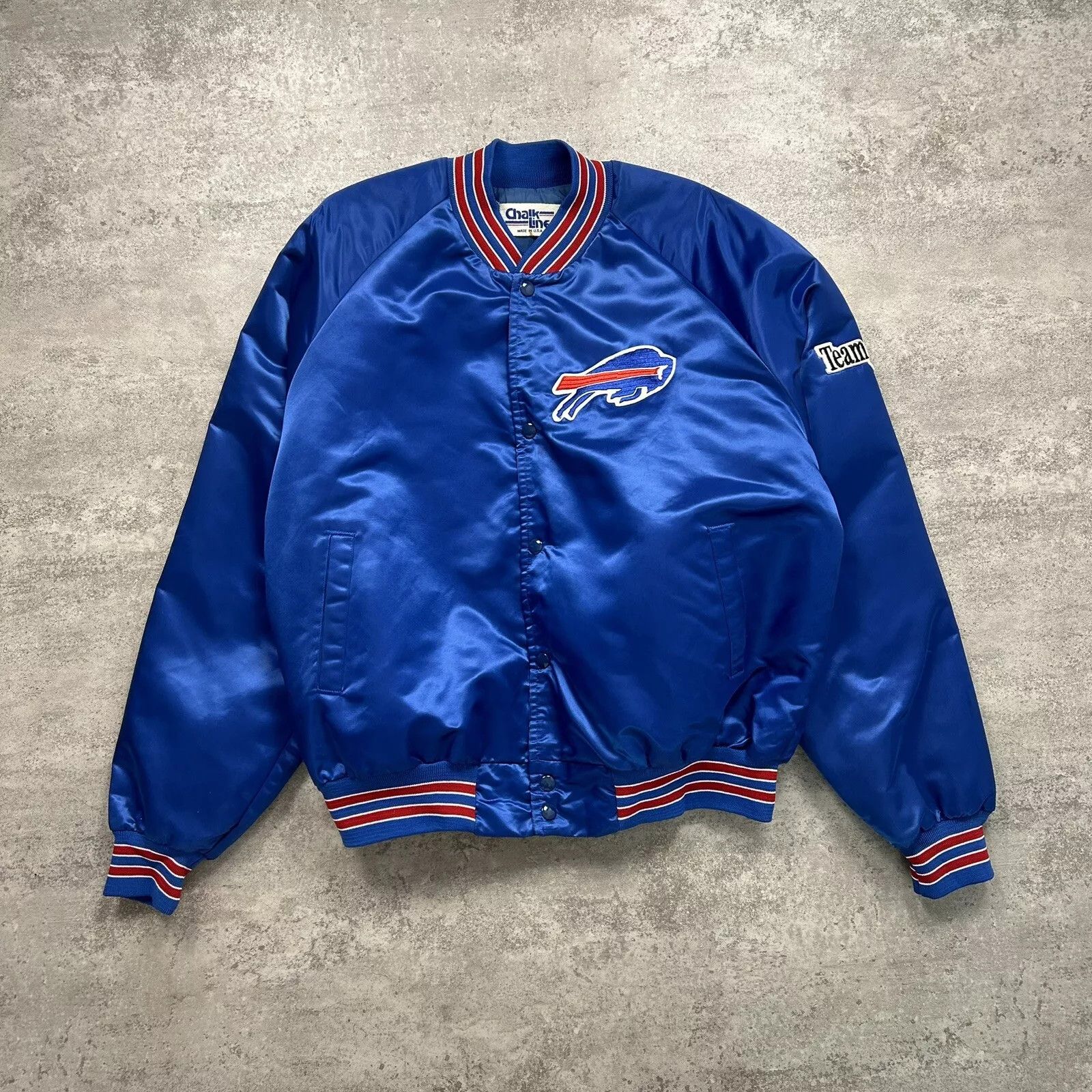 Chalk Line × NFL × Vintage BUFFALO BILLS CHALK LINE SATIN BOMBER JACKET SPELL OUT Size US XL / EU 56 / 4 - 2 Thumbnail