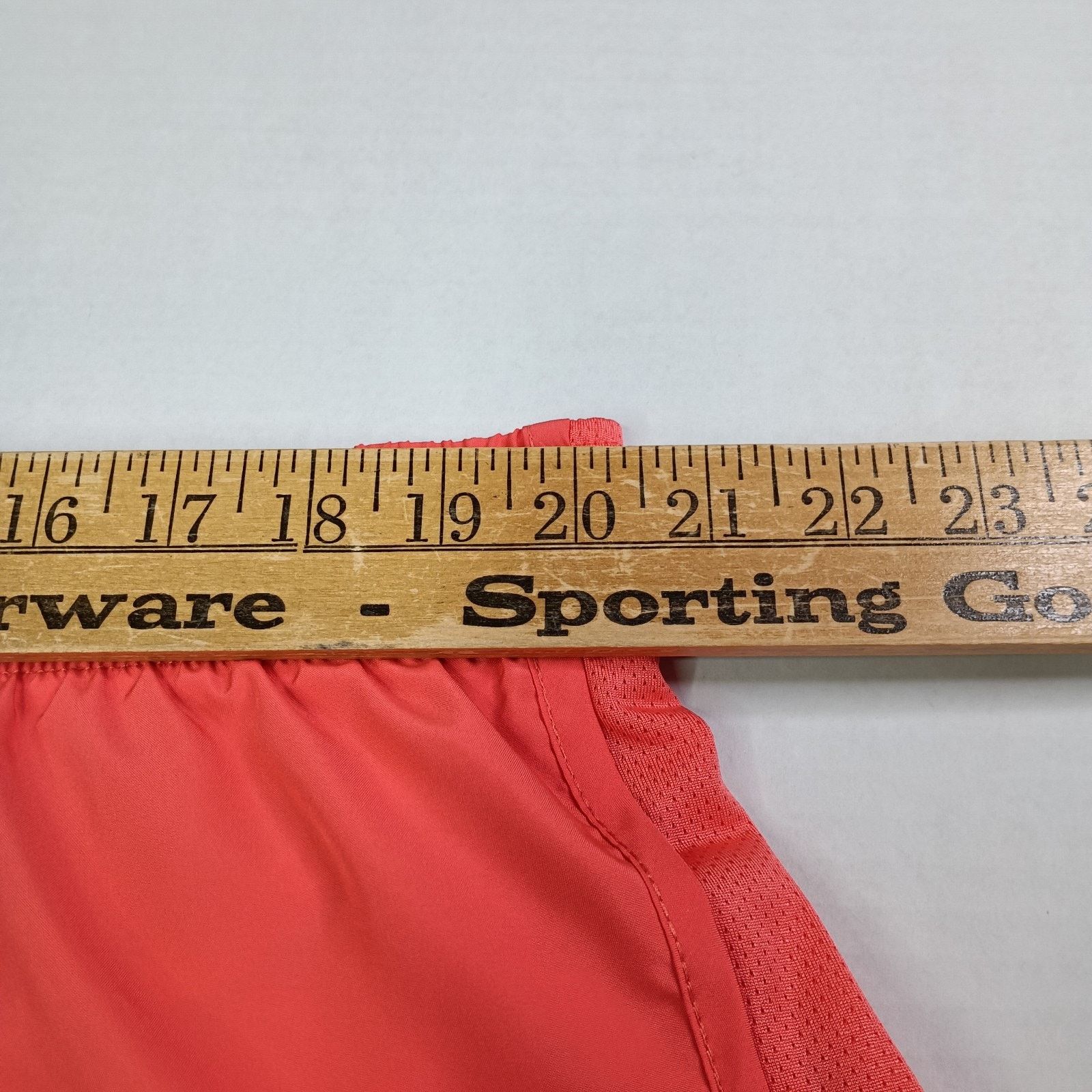 Nike Nike Dri-FIT Running Shorts Women's 2XL Coral/Peach 3 Inseam Size 40" / US 18 - 6 Thumbnail