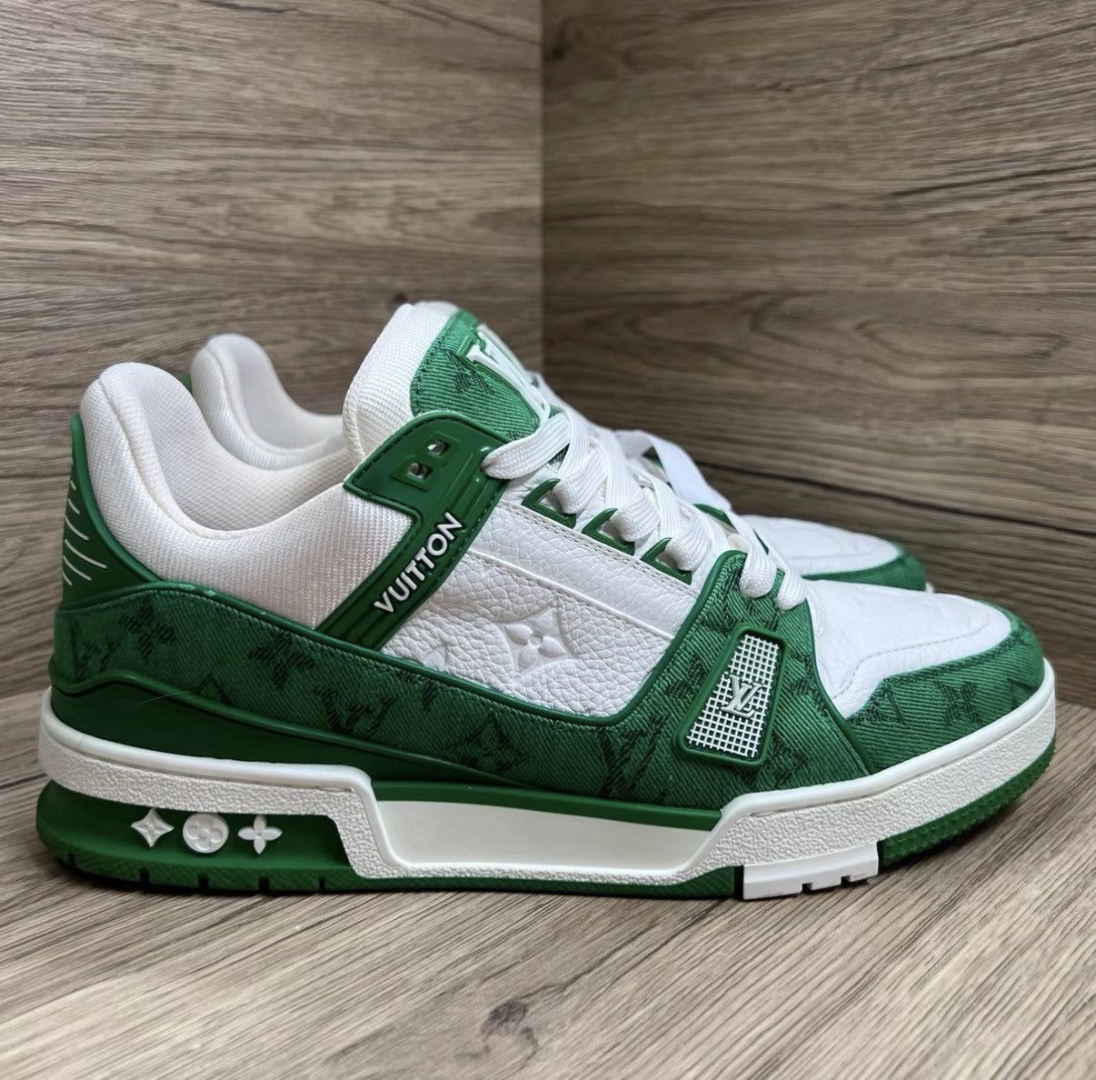 Louis Vuitton Louis Vuitton Trainer White & Green Denim Sneakers J41 Size US 8 / EU 41 - 3 Thumbnail