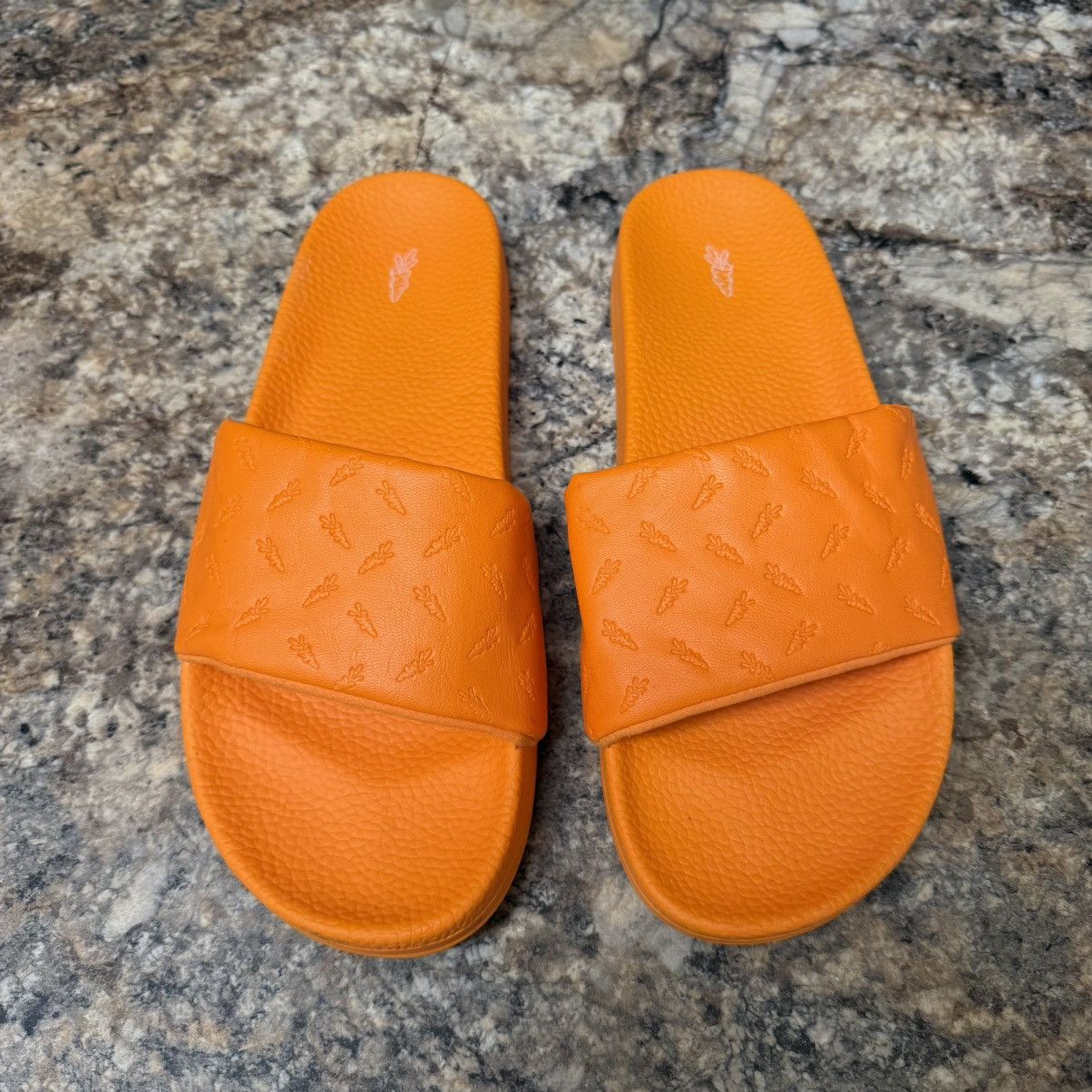 Carrots by Anwar Carrots Carrots Slide By Anwar Carrots Embossed Logo Sandals Size 10 Size US 10 / EU 43 - 2 Thumbnail