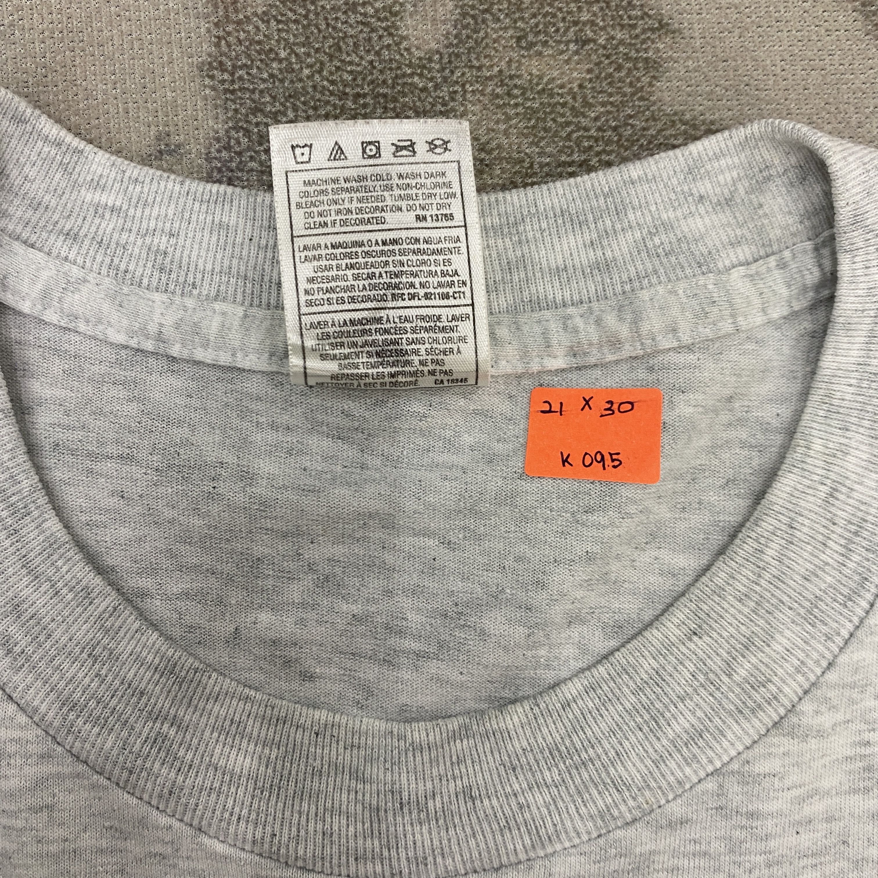 Fruit Of The Loom Vintage D.A.R.E Flag of the United States T Shirt - K095 Size US M / EU 48-50 / 2 - 5 Thumbnail