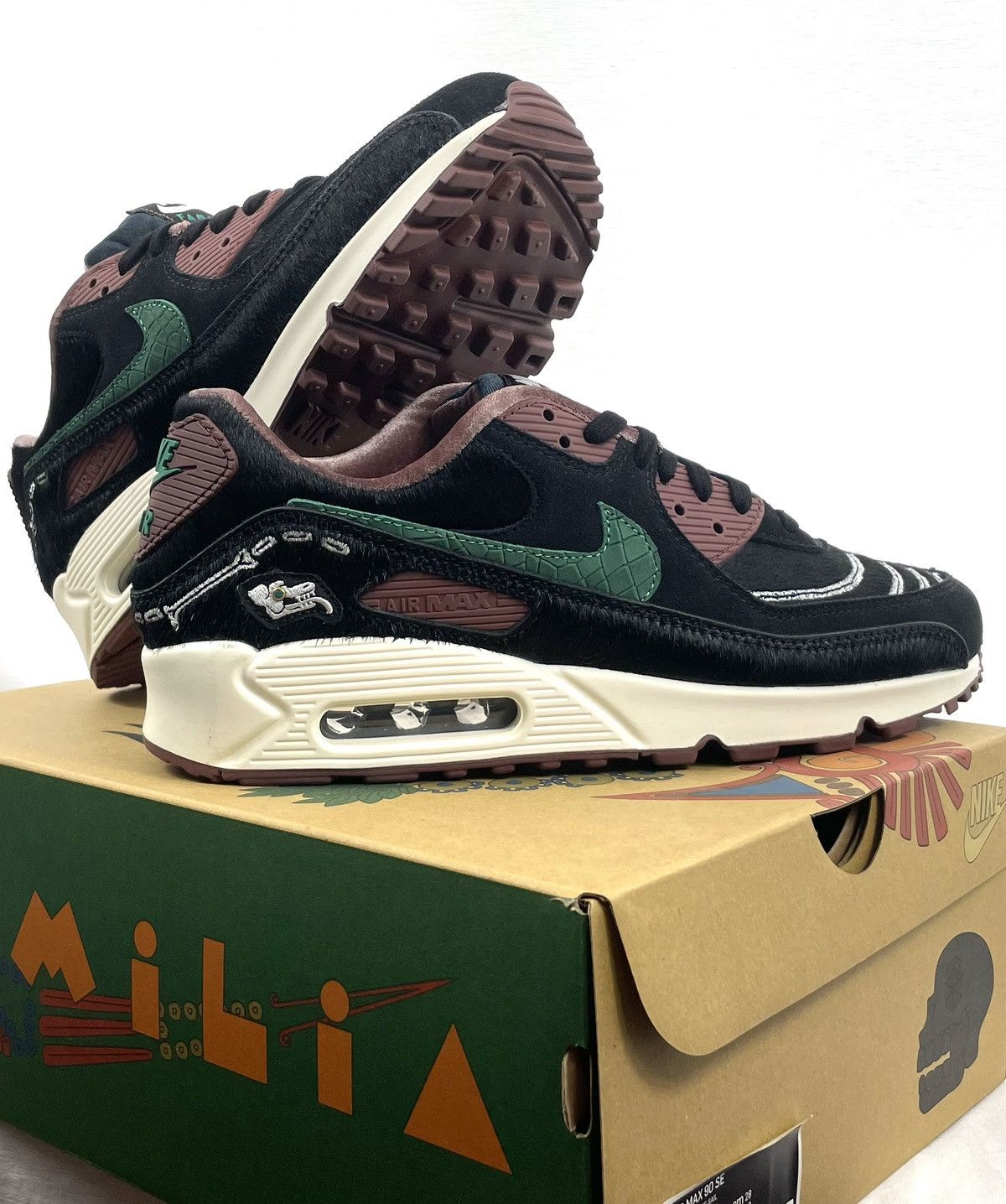 image of Nike Dia De Los Muertos Air Max 90 Shoes in Black, Women's (Size 11)