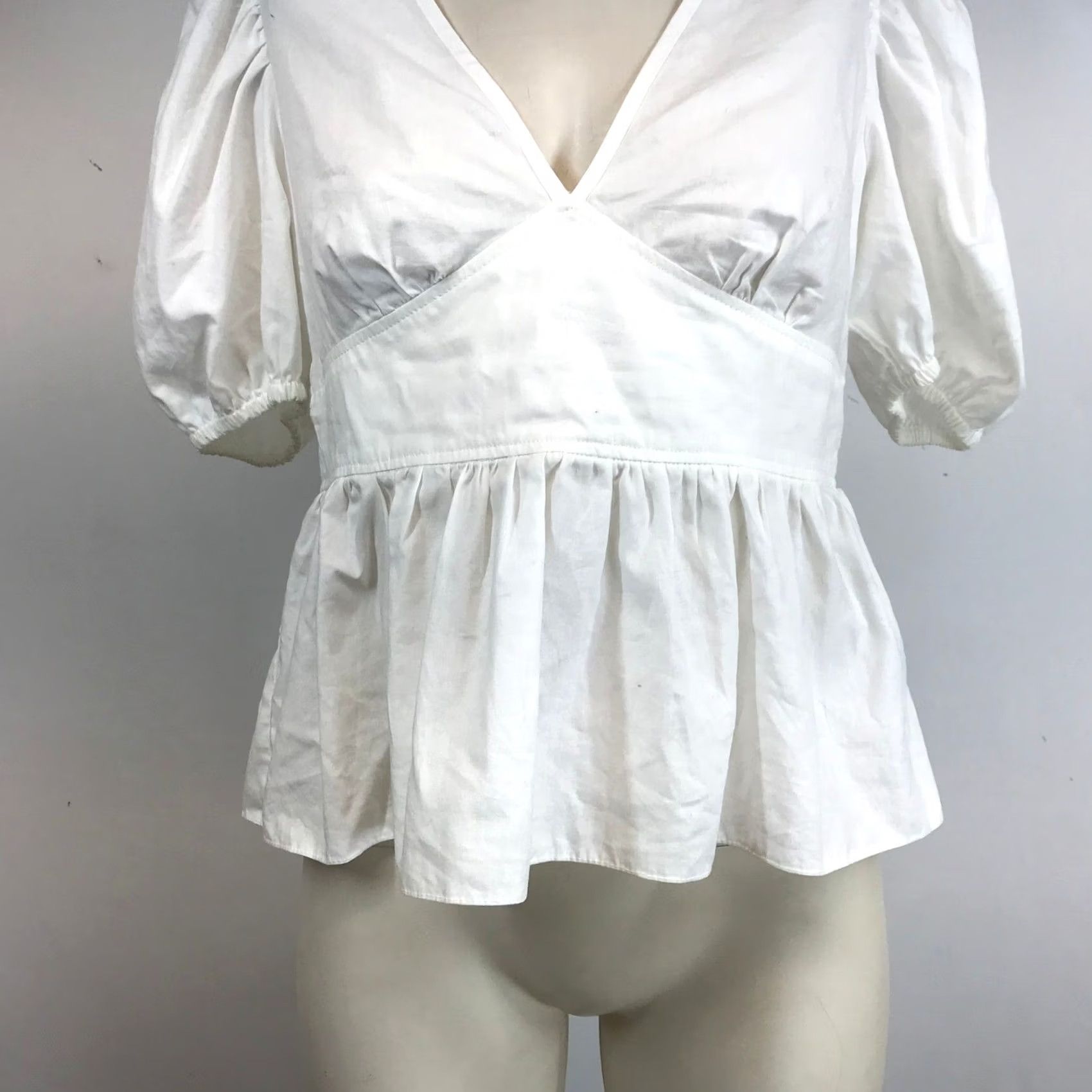 Topshop TOPSHOP White Puff Sleeve Peplum V-Neck Button Back Blouse Top US 6 UK 10 Size M / US 6-8 / IT 42-44 - 3 Thumbnail