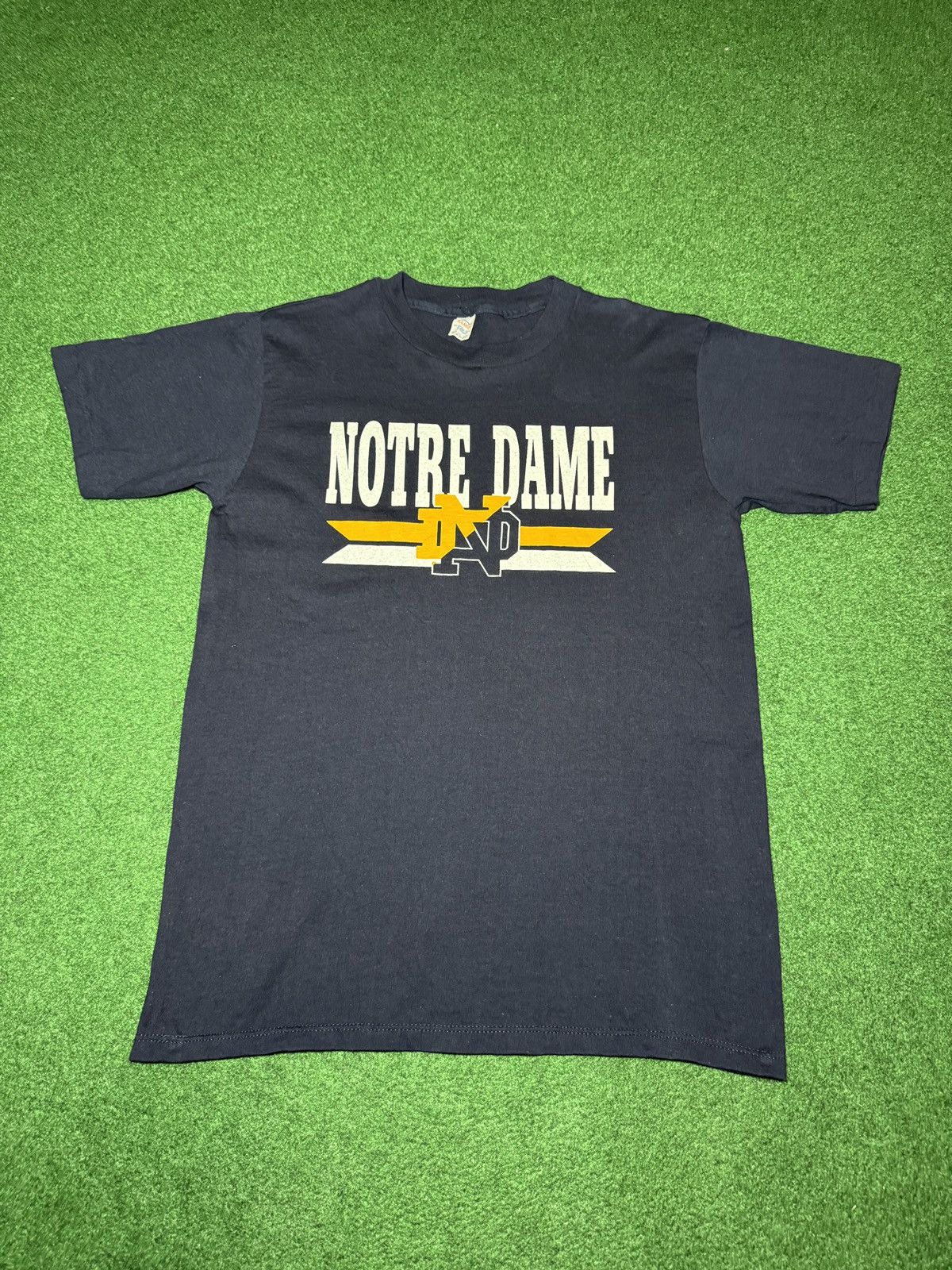 Champion Vintage 80s 90s Notre Dame Champion 21x31 College T Shirt Size US XL / EU 56 / 4 - 1 Thumbnail
