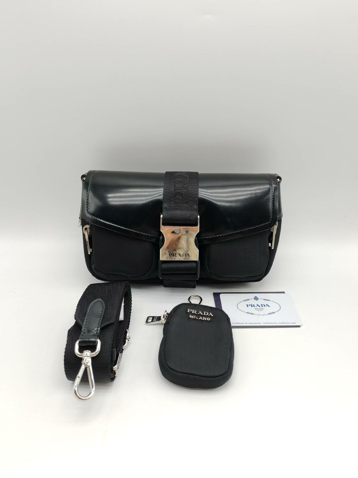 Prada Pre-loved Bag Very good condition Size ONE SIZE - 1 Thumbnail