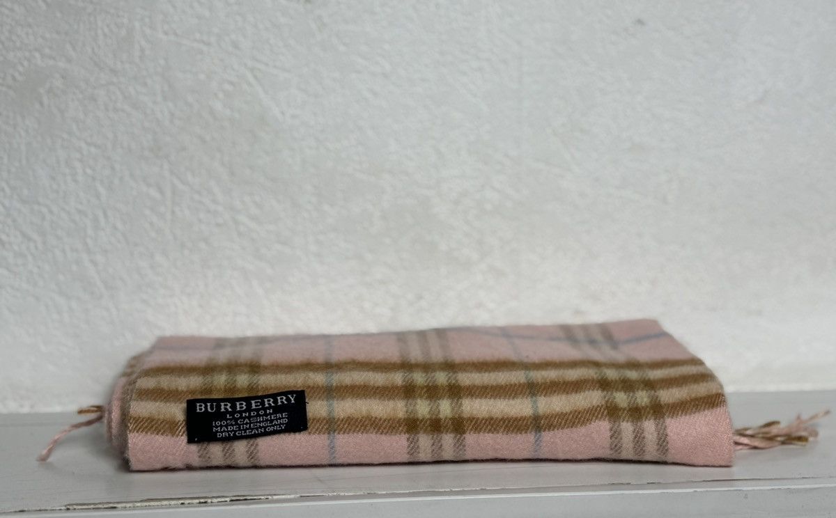 Burberry Burberry Cashmere Vintage Scarf Size ONE SIZE - 1 Thumbnail