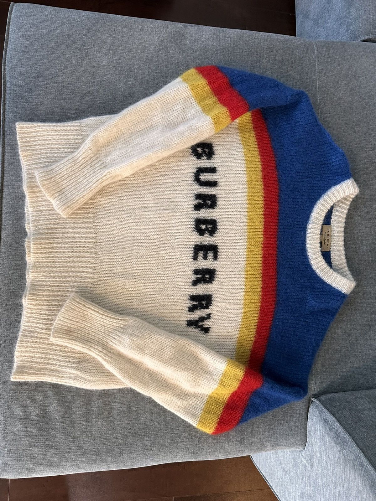 Burberry Burberry Mohair logo knit sweater Size US XL / EU 56 / 4 - 7 Thumbnail