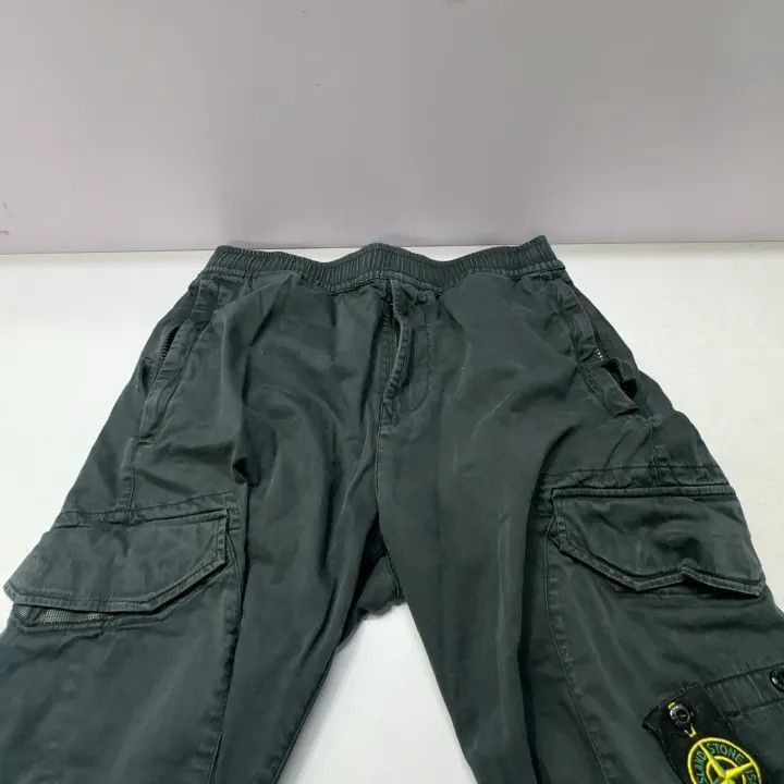 Stone Island Stone Island Black Tapered Cargo Pants for Men Size US 30 / EU 46 - 6 Thumbnail
