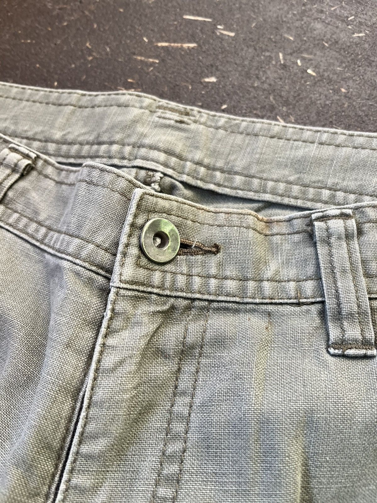 Uniqlo Uniqlo olive/green cargo pants Size US 35 - 2 Thumbnail