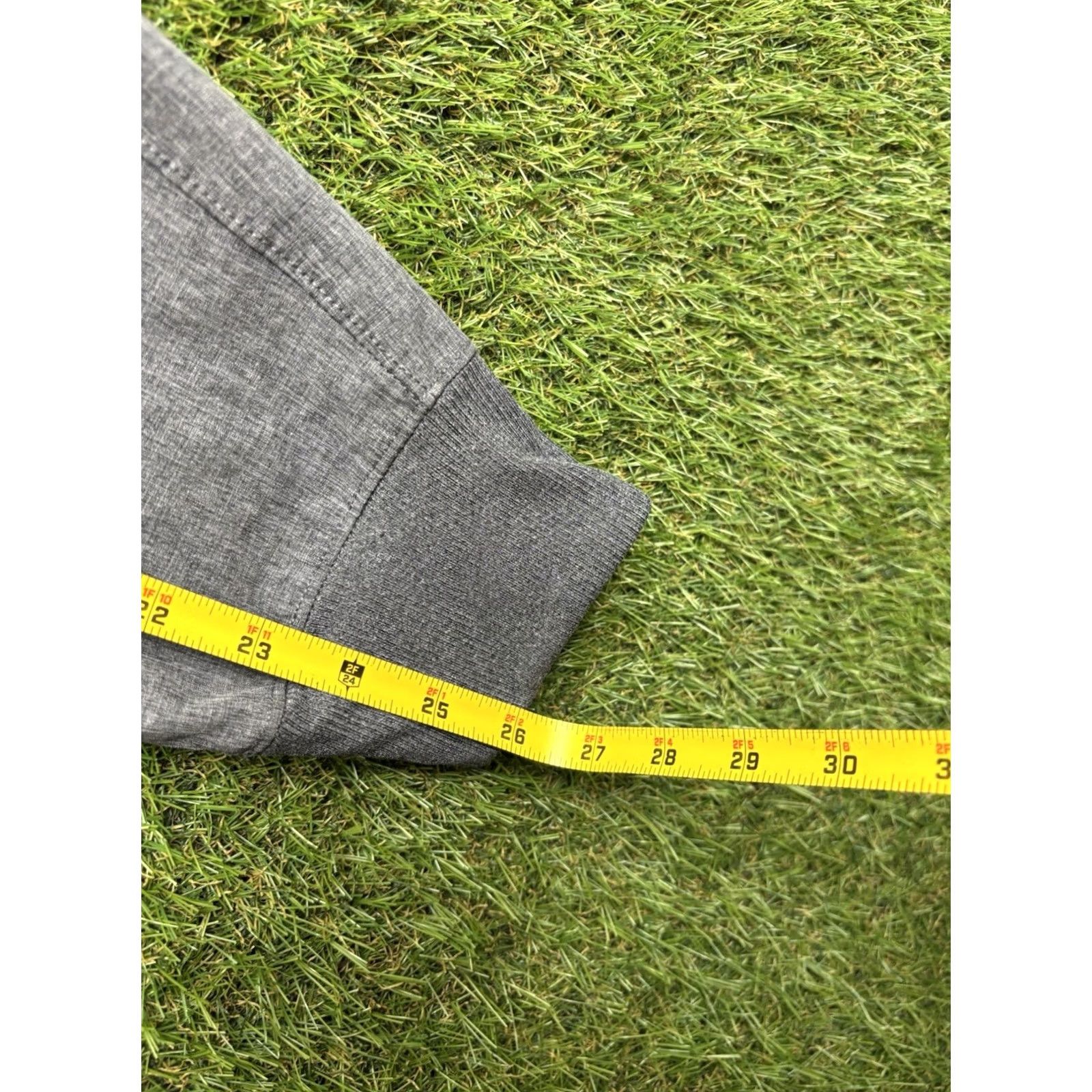Abercrombie & Fitch Abercrombie & Fitch Tech Joggers Mens XS Grey Pants Drawstring Performance Jogger Shorts Pants? Size US 27 - 3 Thumbnail