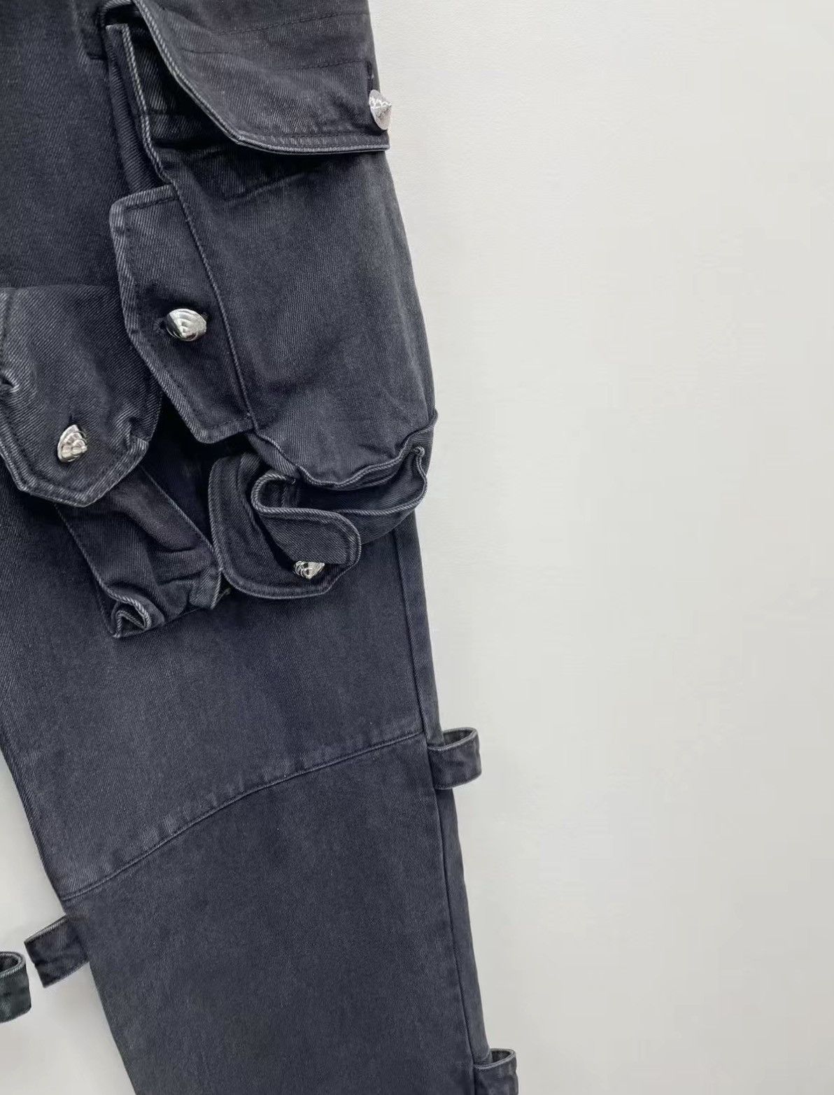WE11DONE WE11DONE 100% Cotton Relaxed Fit Cargo Jeans J30 Size US 34 / EU 50 - 4 Thumbnail