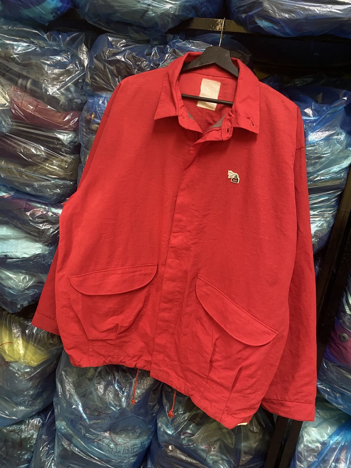 Other Vintage SUZ Logo Red Japanese Windbreaker Nylon Jacket Size US XL / EU 56 / 4 - 2 Thumbnail