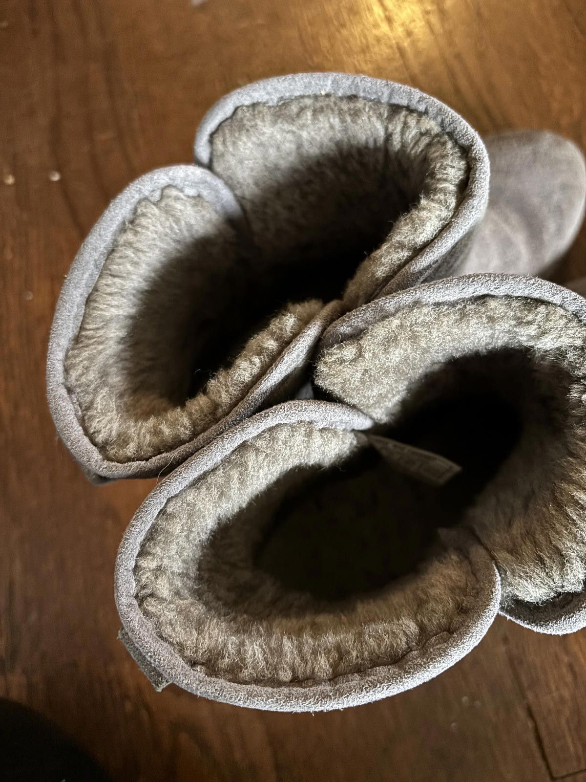 Designer Women's Gray Suede UGG Winter Boots w Shearling Lining 7.5 Size US 7.5 / IT 37.5 - 3 Thumbnail