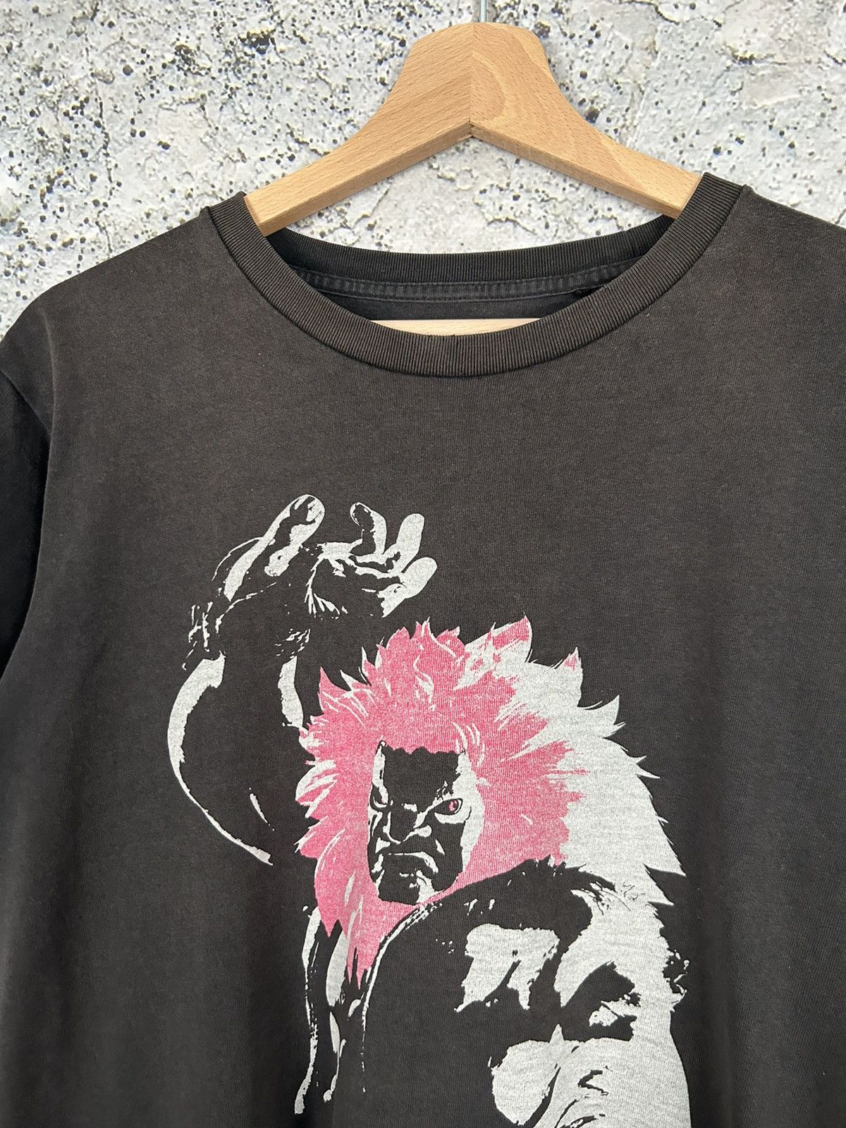 Uniqlo Capcom Street Fighter Uniqlo Graphic Tee Anime Hype Rare Size US S / EU 44-46 / 1 - 3 Thumbnail