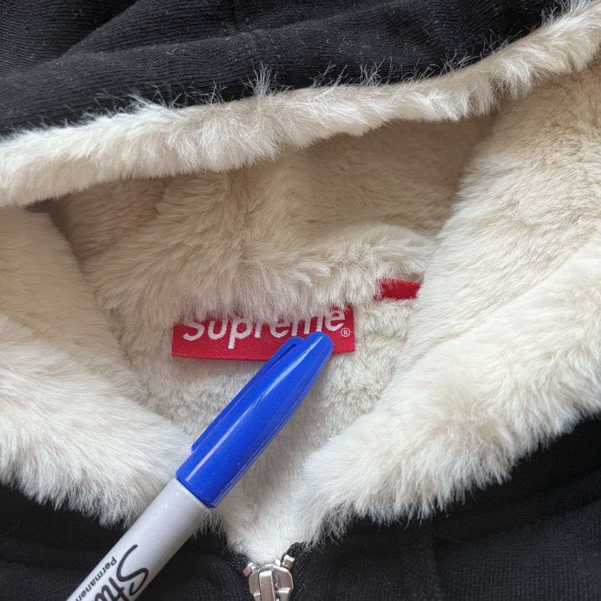 Supreme Supreme Faux Fur Lined Hooded Sweatshirt Black XL Size US XL / EU 56 / 4 - 3 Thumbnail