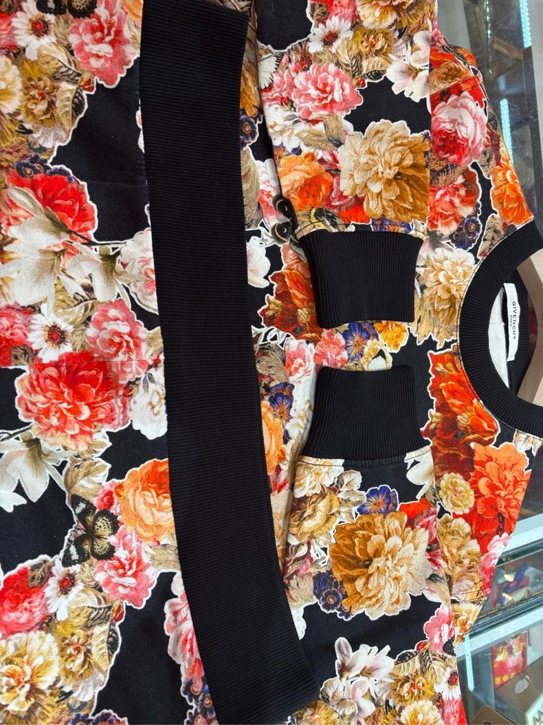 Givenchy Givenchy Flower Full Print Hoodie Size US S / EU 44-46 / 1 - 4 Thumbnail