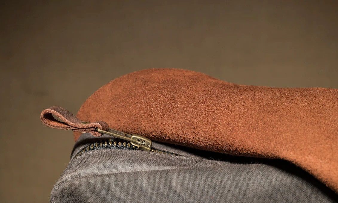Japanese Brand Men's waxed canvas shoulder bag Size ONE SIZE - 7 Thumbnail