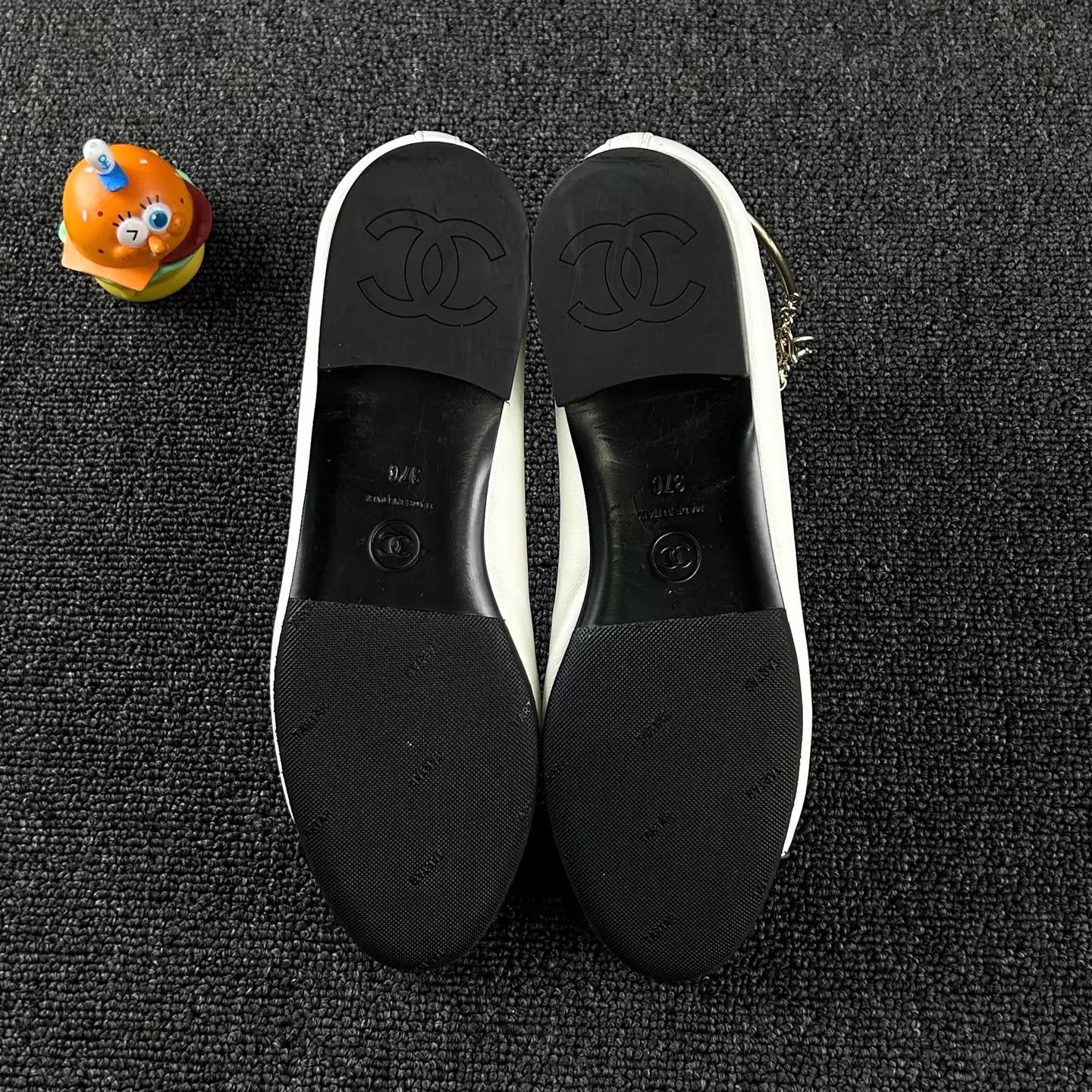 Chanel Chanel CC Lock Ballerina 37 Size US 6.5 / IT 36.5 - 6 Thumbnail