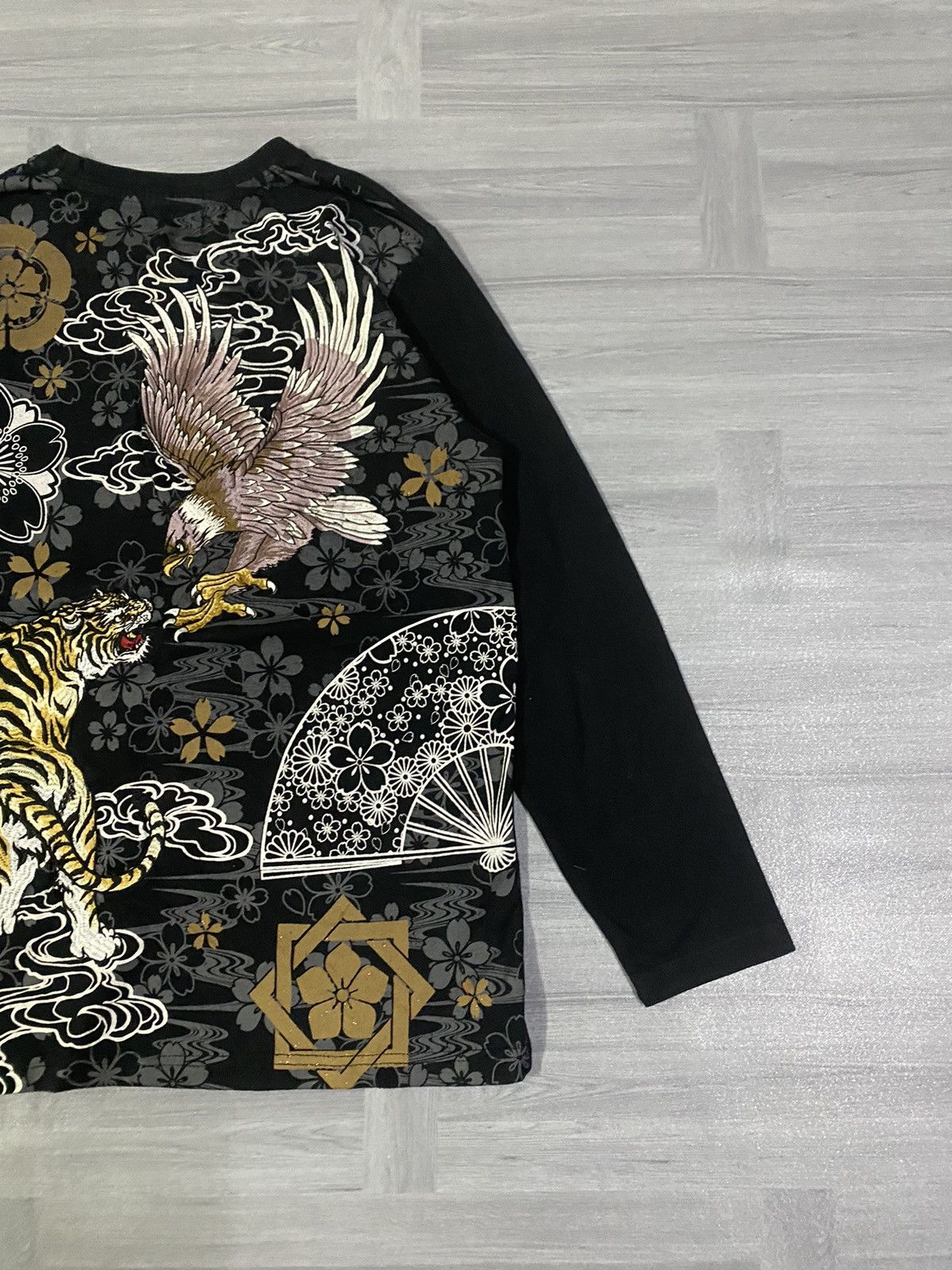 Japanese Brand Fugutaiten Embroidery Tiger Vs Eagles Symbol of Yakuza Gang Size US M / EU 48-50 / 2 - 4 Thumbnail
