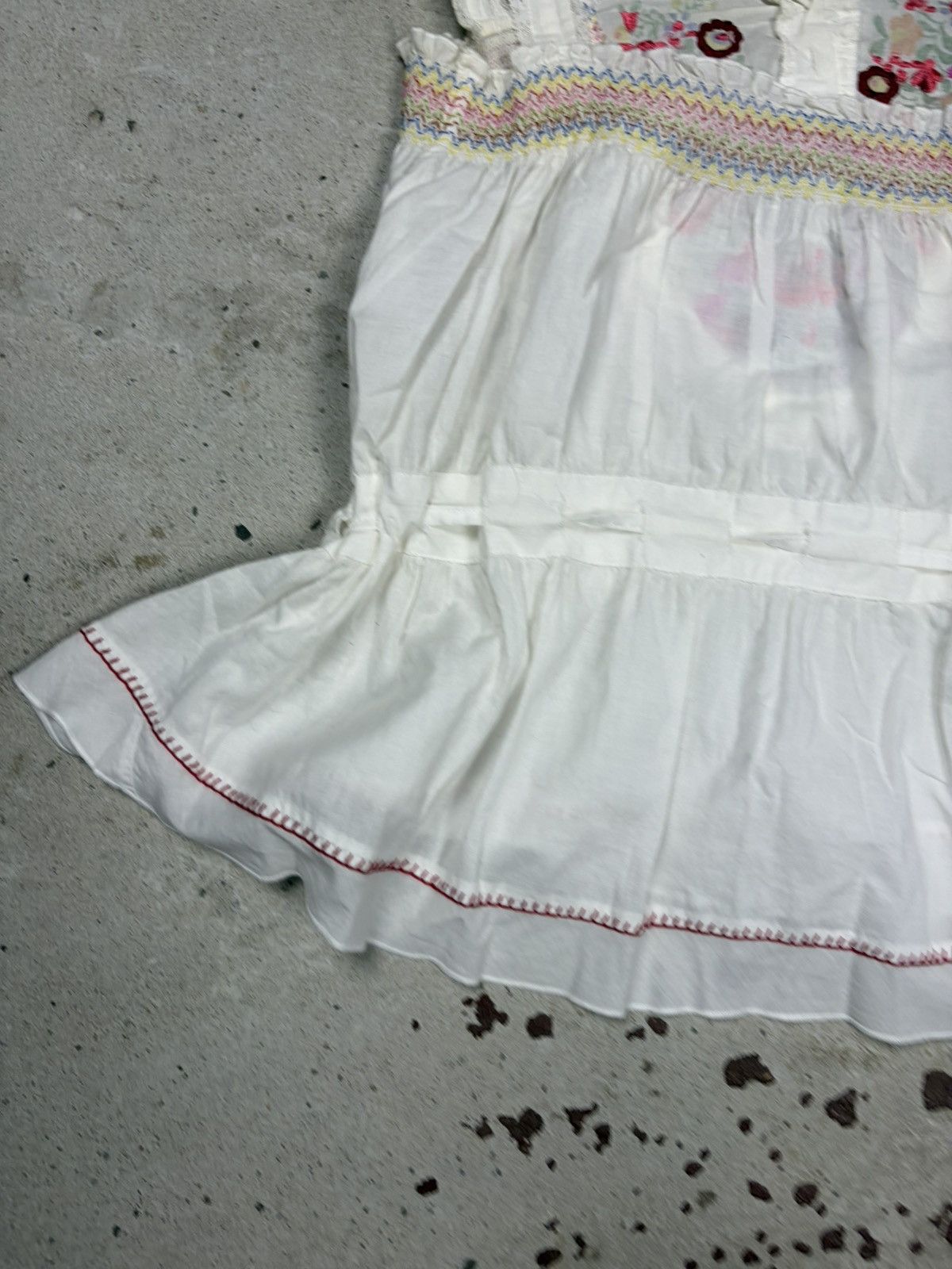 Dolce & Gabbana Vintage 2000s Dolce & Gabbana White Floral Embroidered Top Size M / US 6-8 / IT 42-44 - 10 Thumbnail