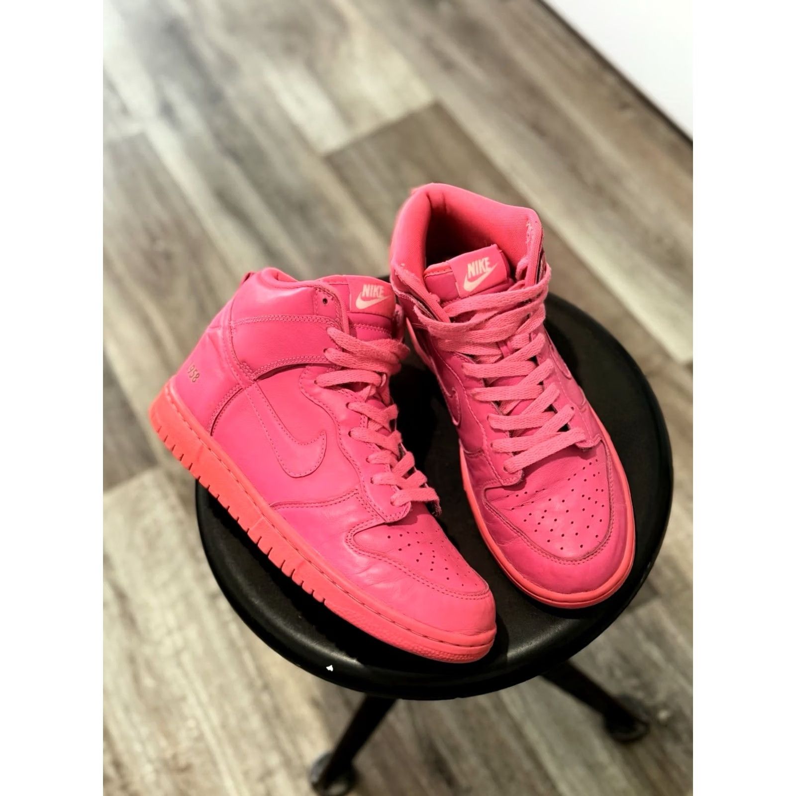Nike VINTAGE Nike Dunk High Sneakers Pink Leather 1958 90s Womens Size 9 High-Top Leather Dunk High Nike Dunk High Limited Edition Cru Size US 9 / IT 39 - 4 Thumbnail