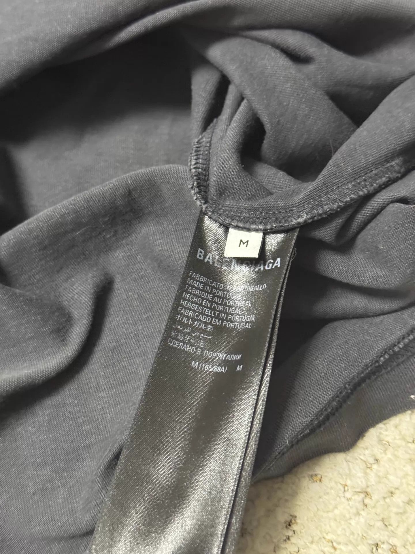 Balenciaga Balenciaga Distressed Padlock Short Sleeve T-shirt M 99 New Size US M / EU 48-50 / 2 - 4 Thumbnail