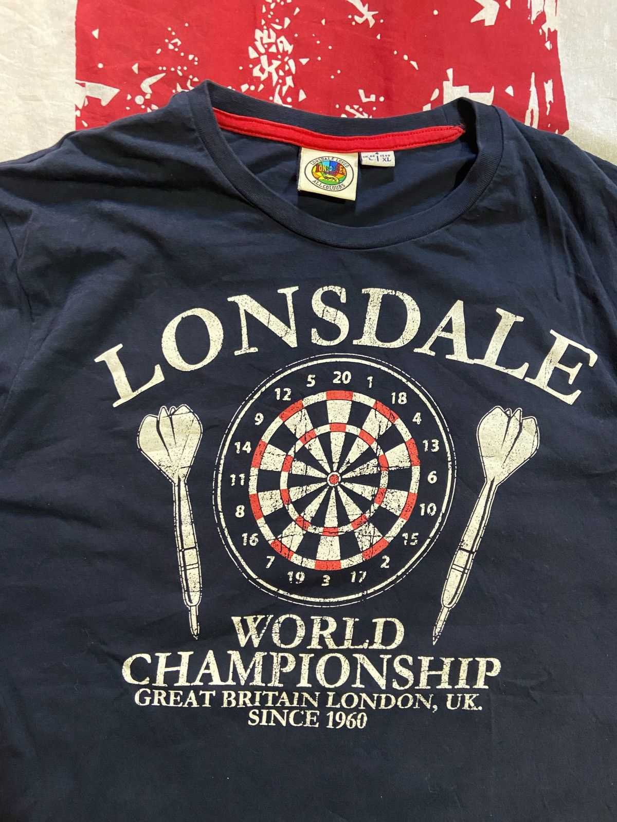 Lonsdale Lonsdale 2003 Vintage T shirt “Lonsdale Loves All Colour” Size US L / EU 52-54 / 3 - 2 Thumbnail