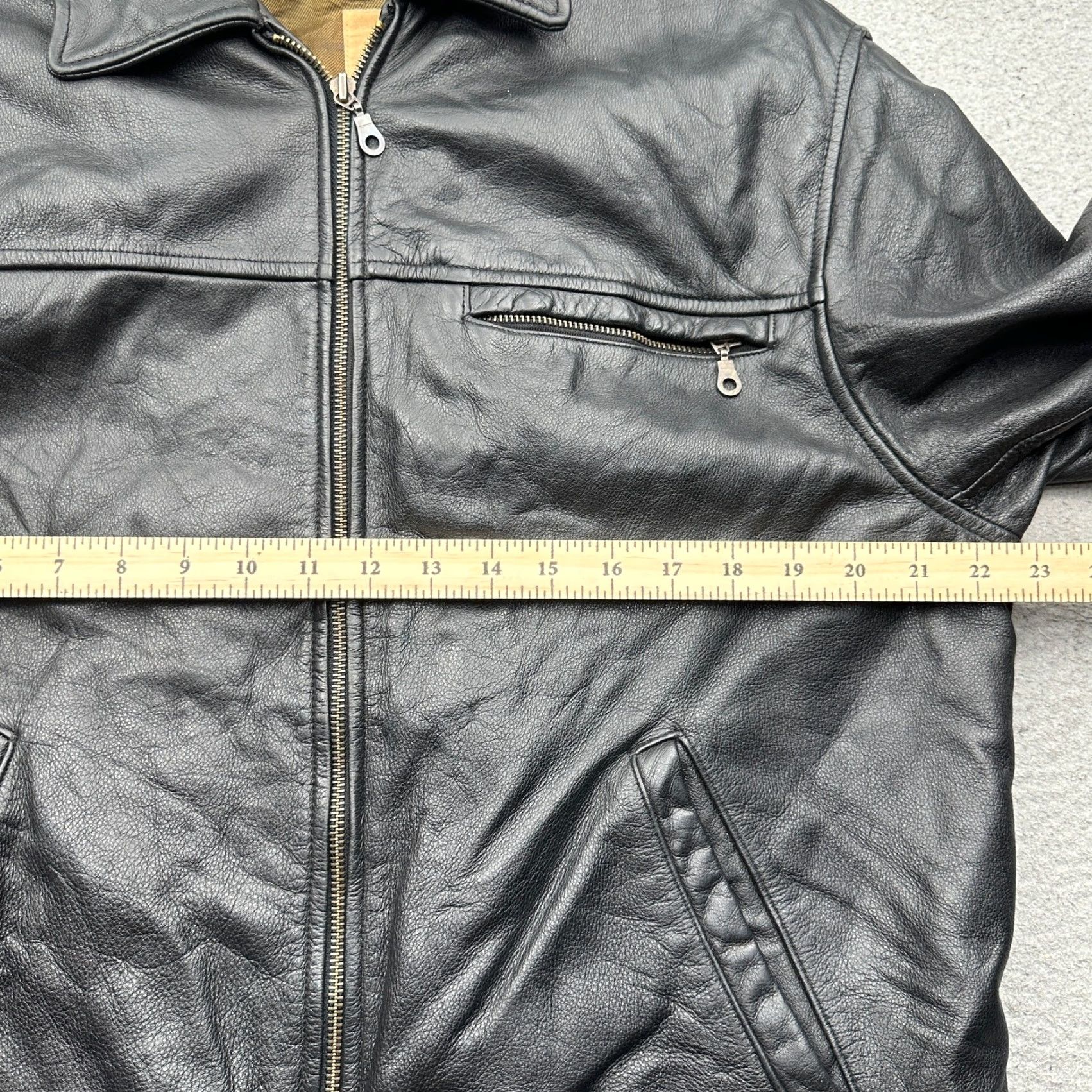 Vintage GLD Georgetown Leather Design Racer Cafe Full Zip Jacket Mens XL Black Leather Motorcycle Buckle Full Zip Short Length Mens Long Description: Size US XL / EU 56 / 4 - 4 Thumbnail