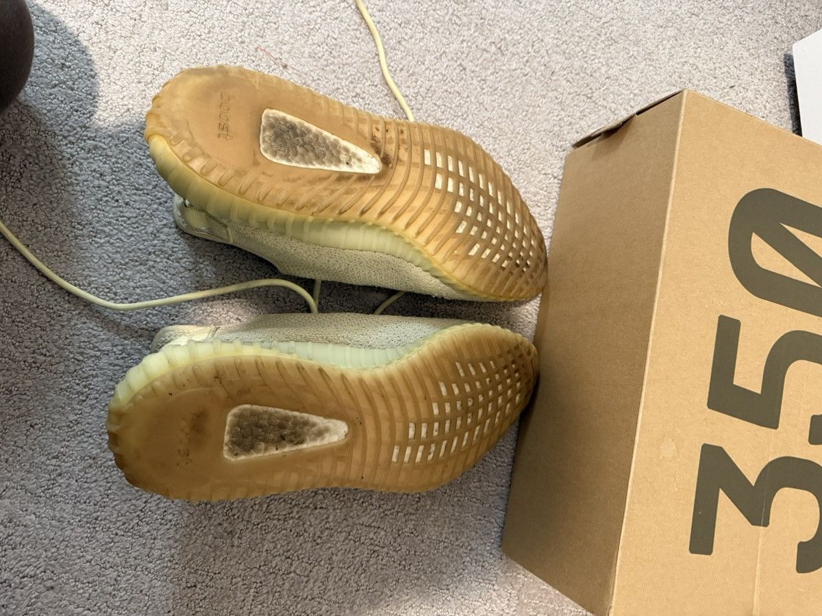 Adidas × Kanye West × Yeezy Yeezy Boost 350 V2 “Butter” Size US 12 / EU 45 - 5 Thumbnail