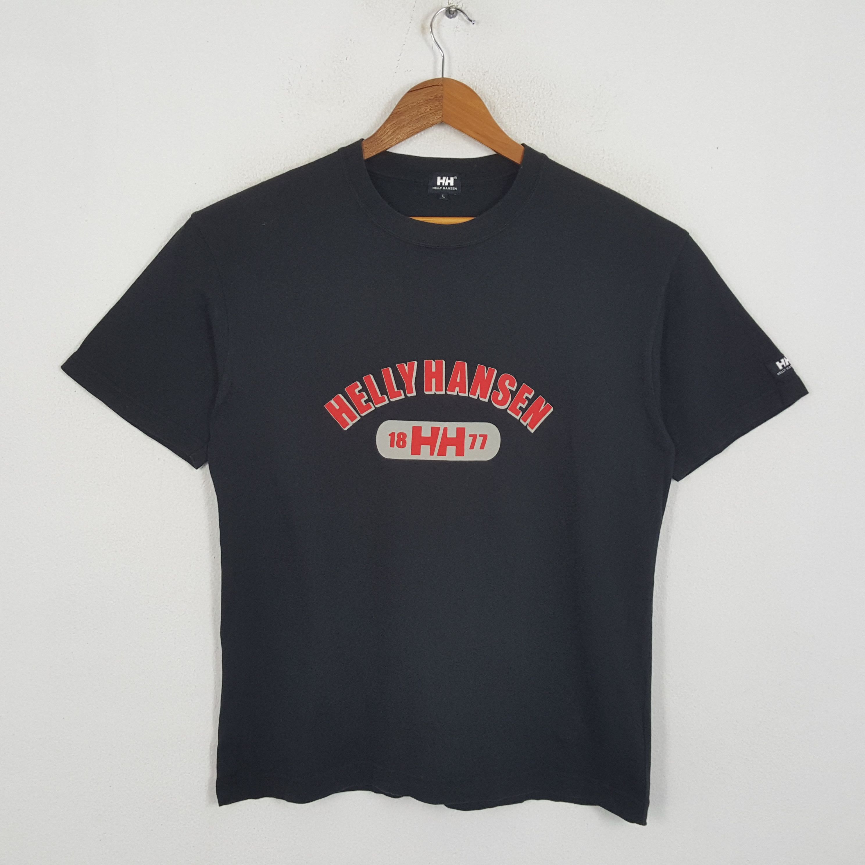 Vintage HELLY HANSEN Streetwear Skateboard Style T-Shirts