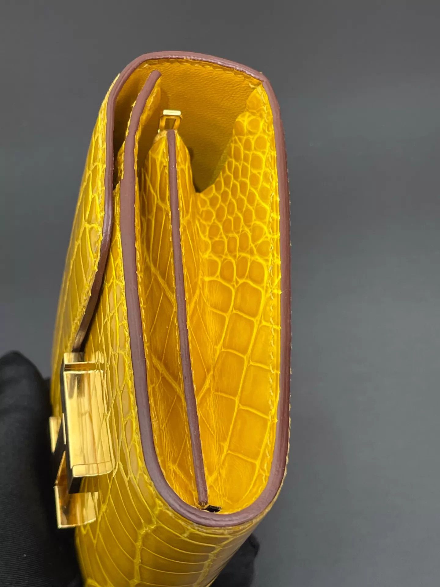 Hermes Hermès Constance Short Wallet Glossy Croc Gold D 97 New Size ONE SIZE - 6 Thumbnail