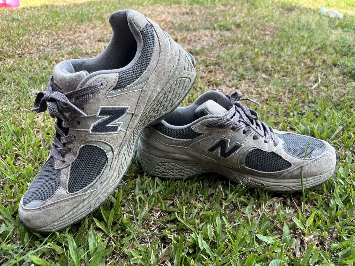 New Balance New Balance 2002R Size US 10.5 / EU 43-44 - 6 Thumbnail