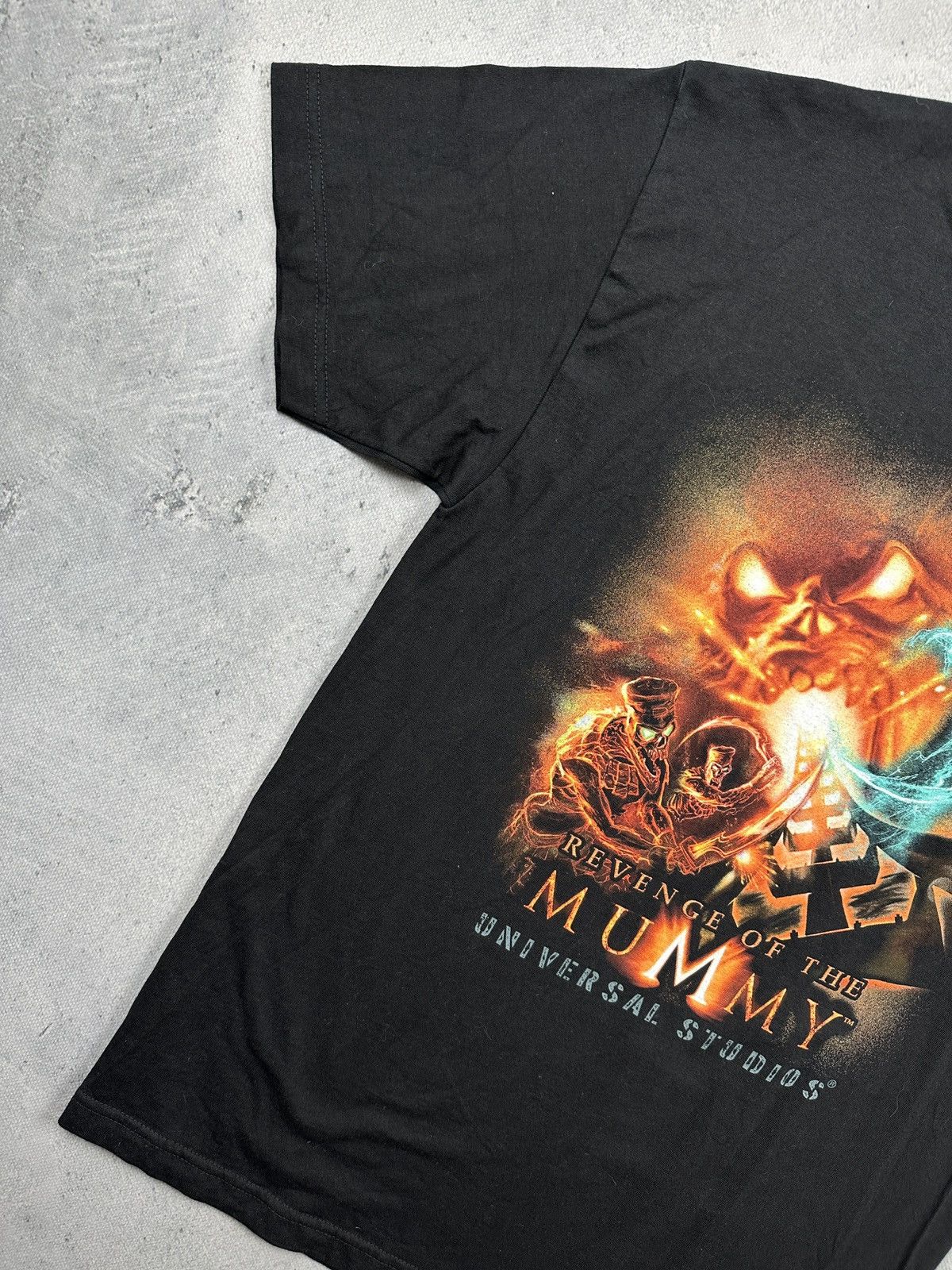Universal Studios Vintage Universal Studios Revenge of the Mummy T-shirt Rare Size US L / EU 52-54 / 3 - 3 Thumbnail