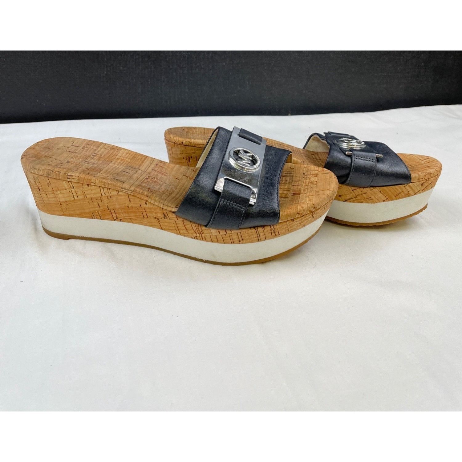 Michael Kors Michael Kors Women's Black Leather Logo Shoes/Sandals Heels Size US 7 / IT 37 - 5 Thumbnail