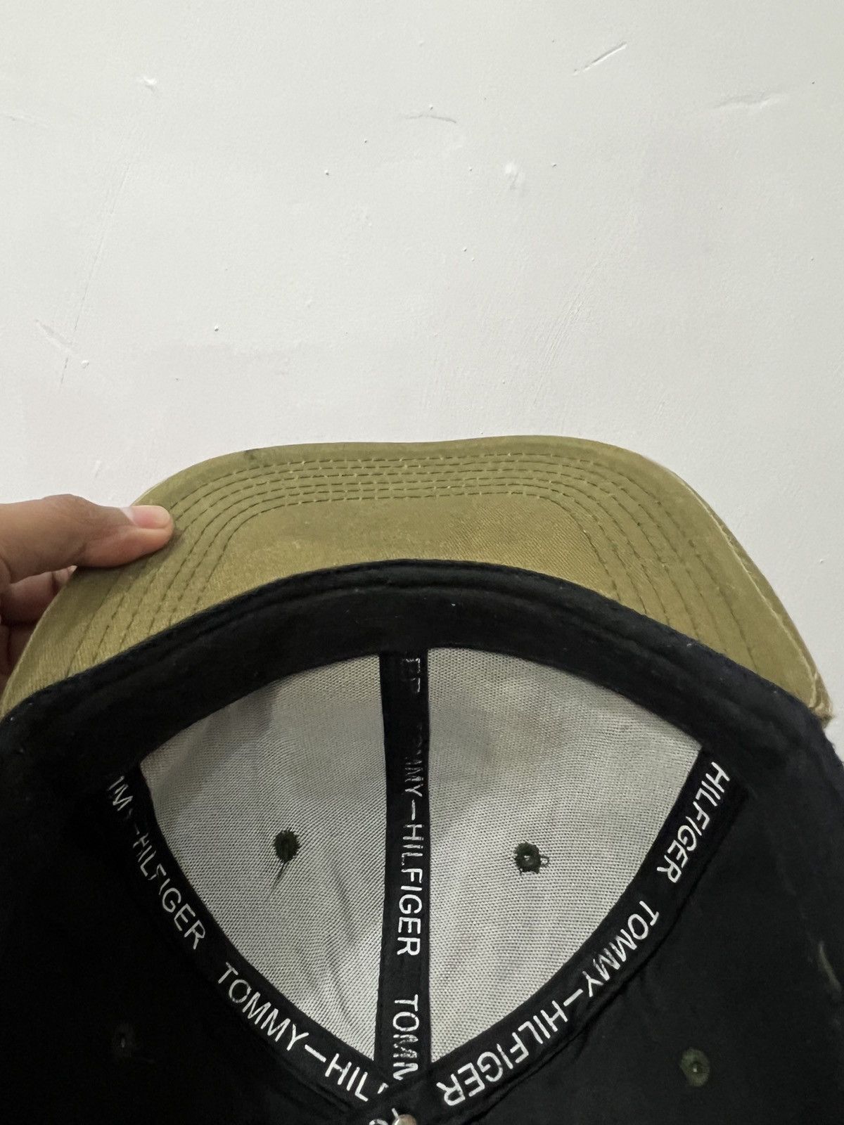 Tommy Hilfiger Tommy Hilfiger Big Logo Fade Hat Size ONE SIZE - 9 Thumbnail