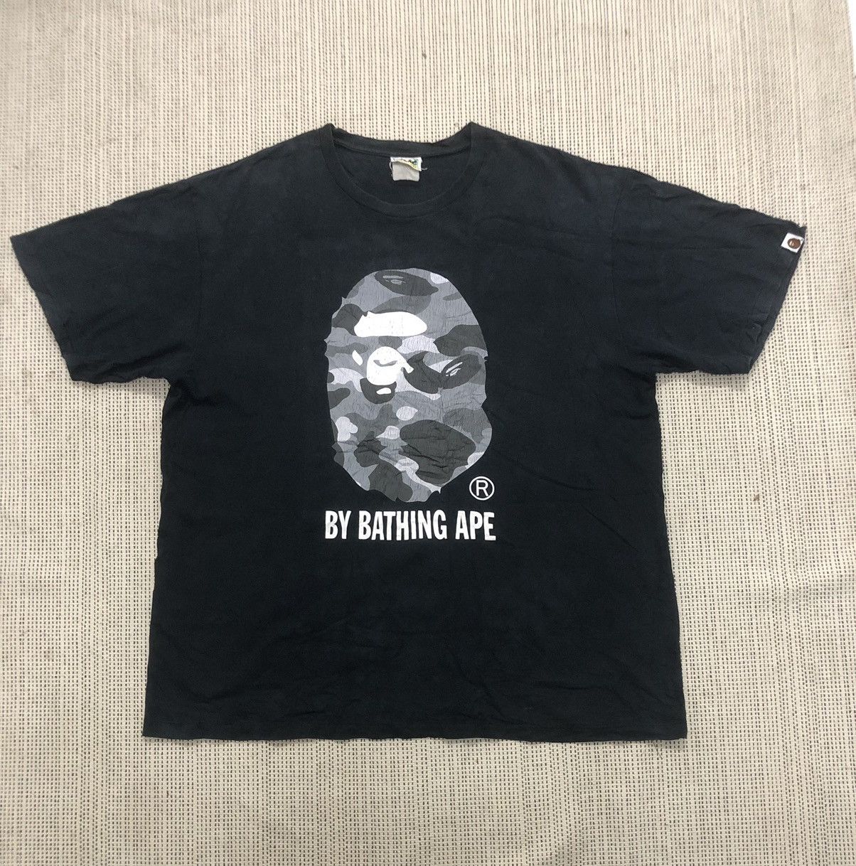 Bape ⚡️Bidding Offer Fast Sale⚡️Bape Big Head Camo Logo tee Size US XXL / EU 58 / 5 - 1 Thumbnail