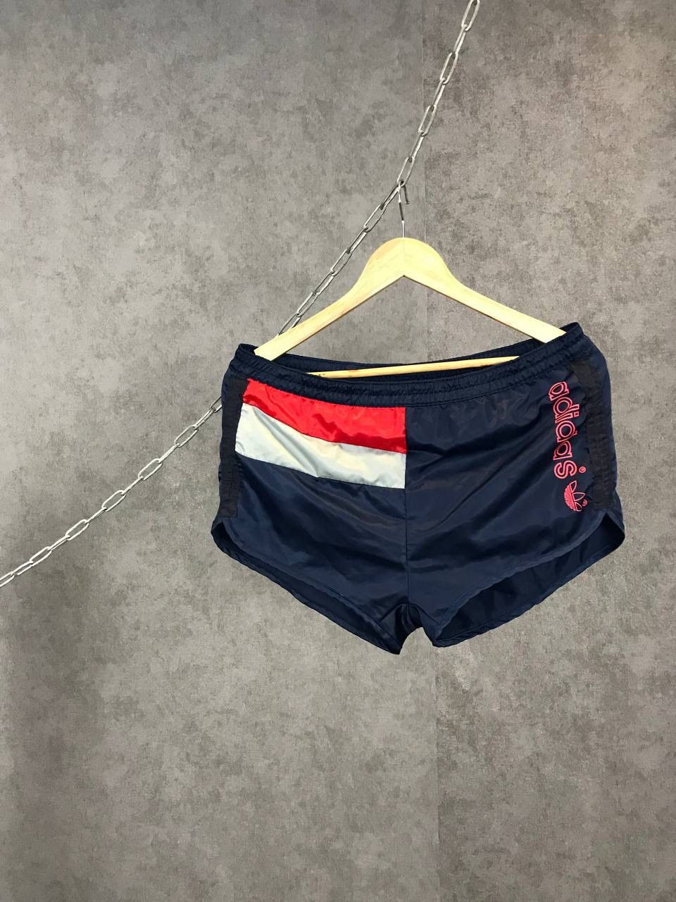 Adidas Adidas vintage sportwear athletic nylon shorts Size US 32 / EU 48 - 1 Thumbnail