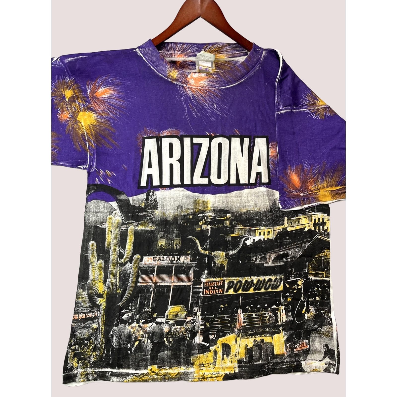 Vintage VINTAGE Sunny Arizona Shirt Mens Large Purple City Skyline All Over Print Graphic T-Shirt 90s City Western Mens Size US L / EU 52-54 / 3 - 1 Thumbnail
