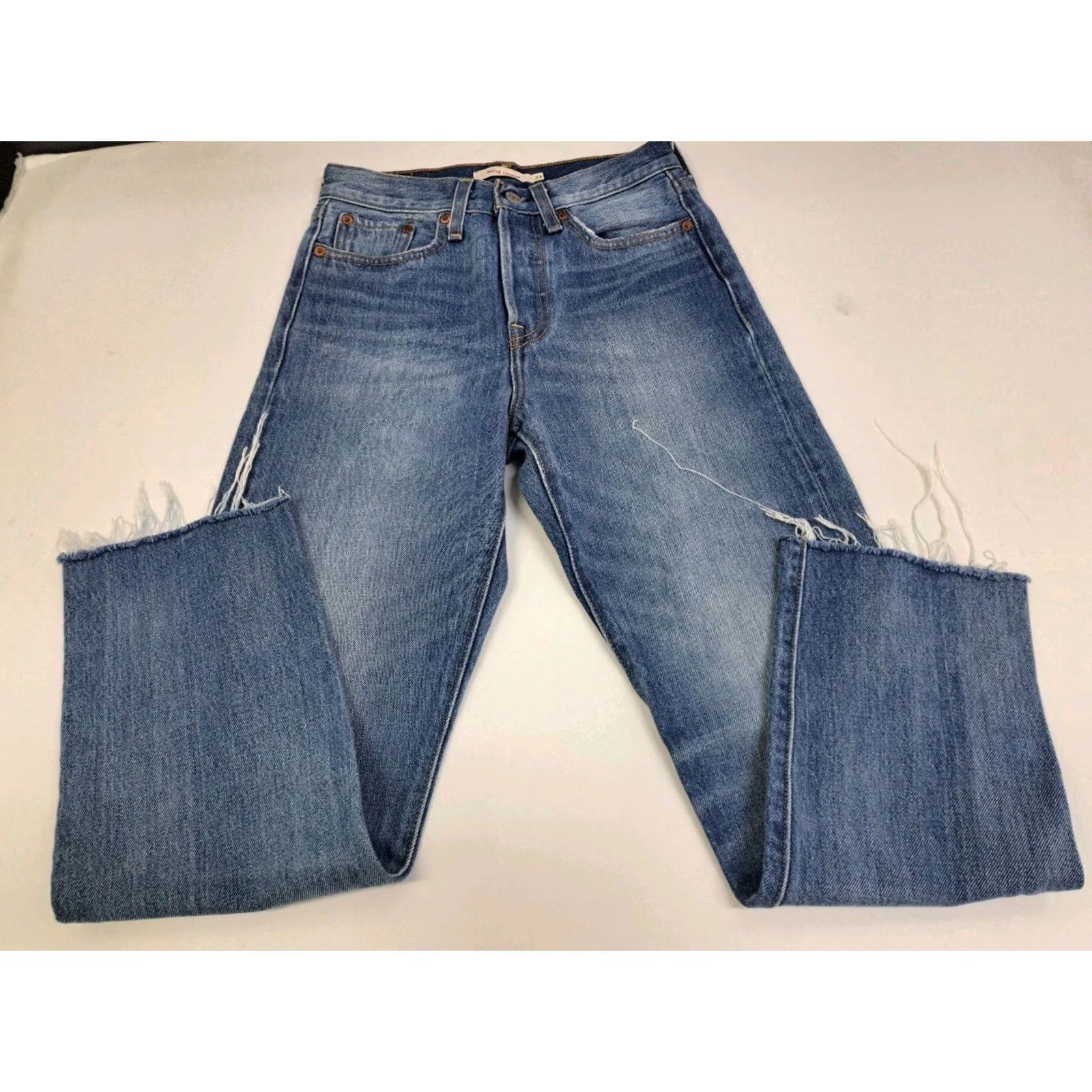 Levi's Levi's Premium Wedgie Straight Jeans Blue 24 Button Fly 5-Pocket Regular Inseam 26 Women Jeans Men Womens Size 42" / US 20 - 2 Thumbnail