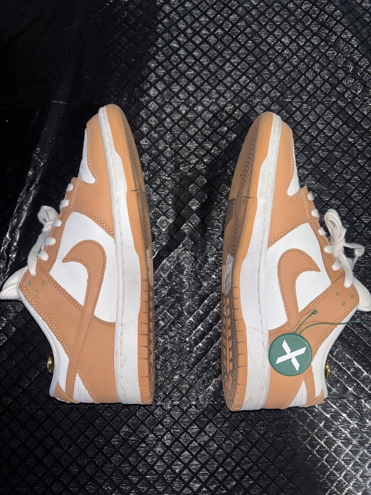 Nike SB Nike SB Dunk "Cognac" Size US 9.5 / EU 42-43 - 4 Thumbnail